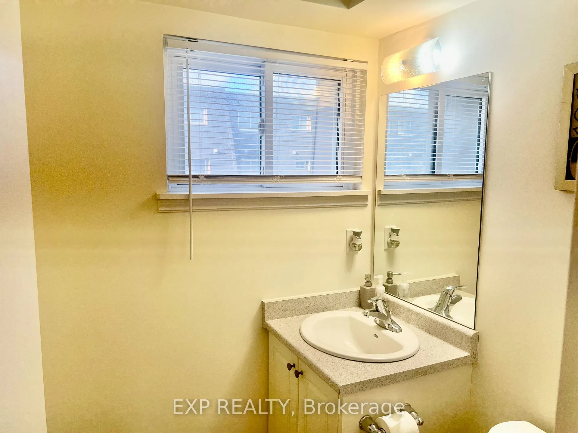 Photo 69 of 19 Darras Court, Brampton, Southgate — HOMEH
