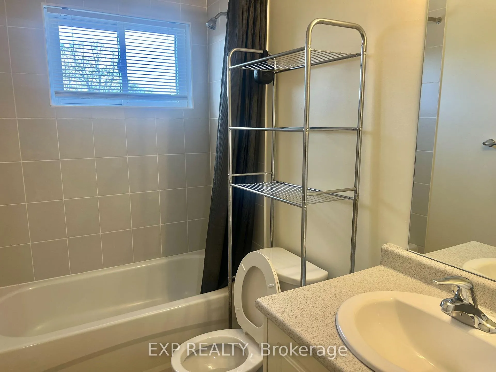 Photo 111 of 19 Darras Court, Brampton, Southgate — HOMEH