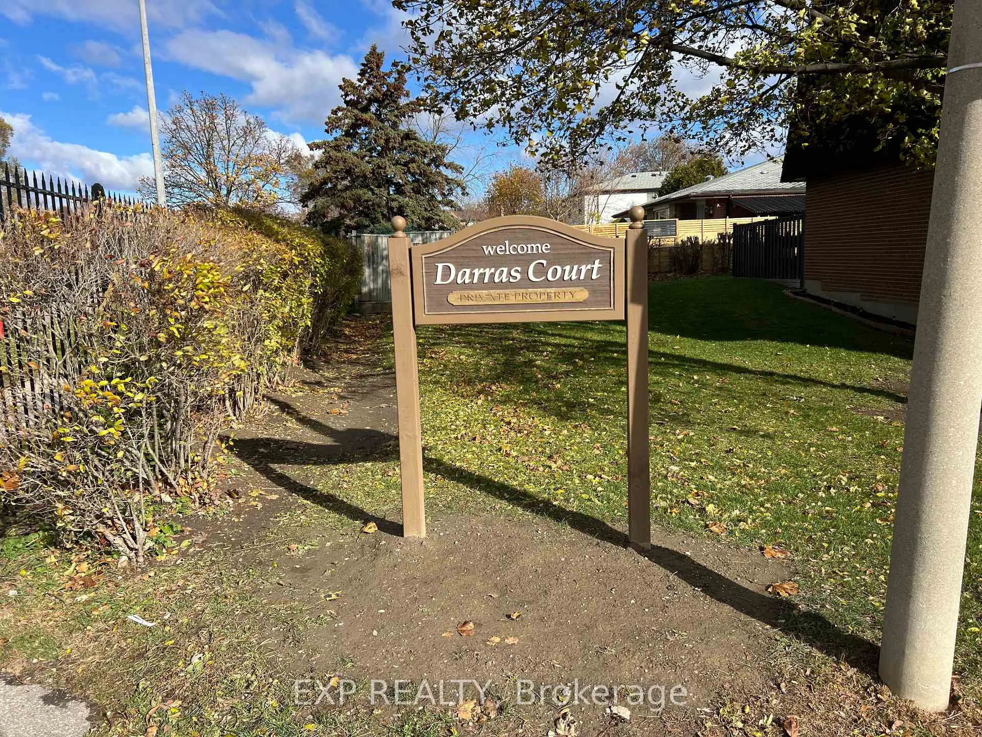 Photo 135 of 19 Darras Court, Brampton, Southgate — HOMEH