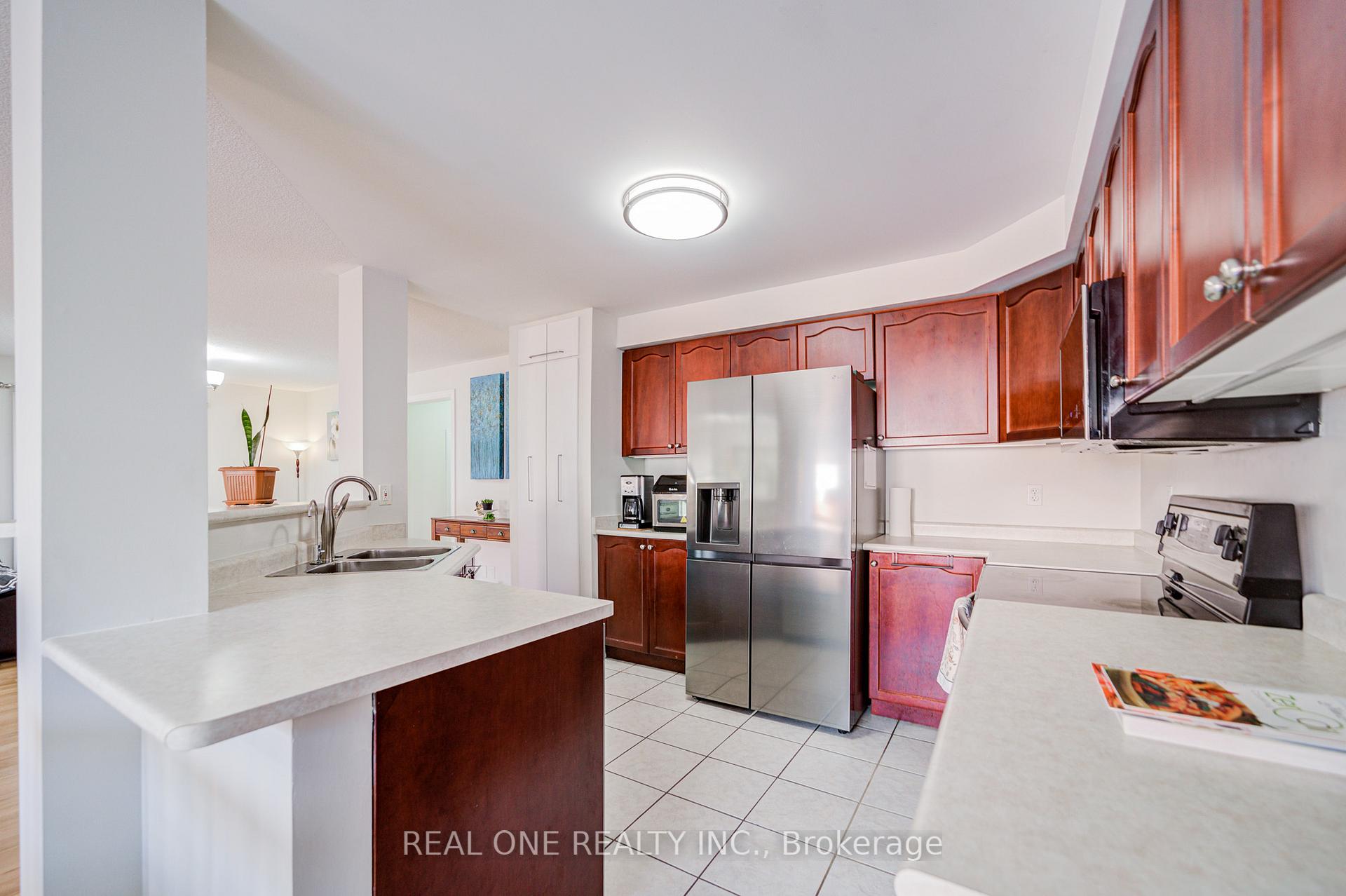 Photo 15 of 16 Boulderbrook Drive, Scarborough, Rouge — HOMEH