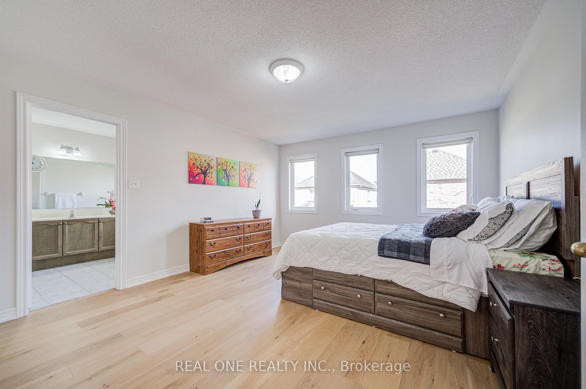 Photo 22 of 16 Boulderbrook Drive, Scarborough, Rouge — HOMEH