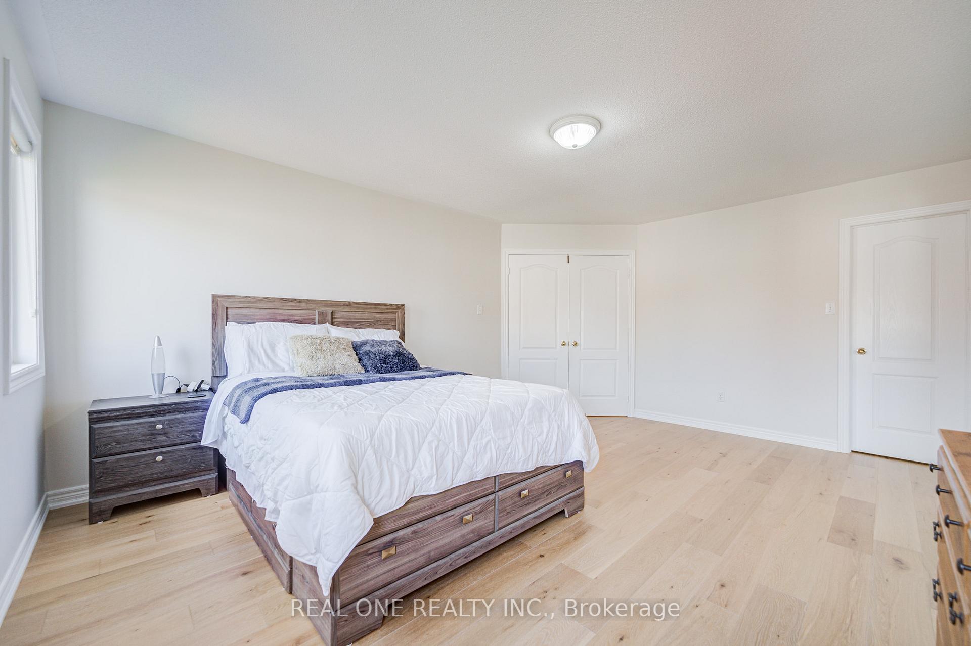 Photo 23 of 16 Boulderbrook Drive, Scarborough, Rouge — HOMEH