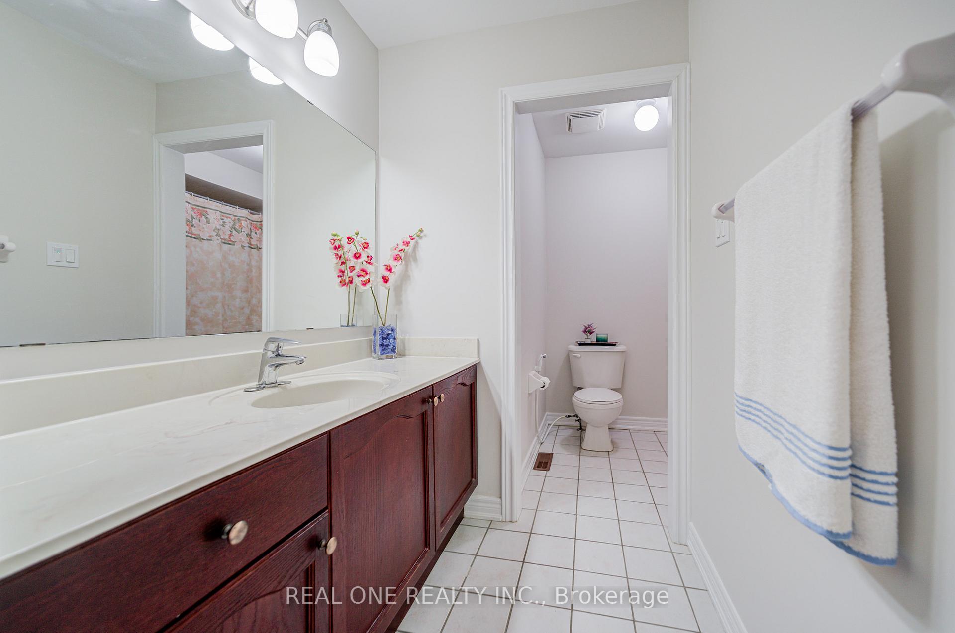 Photo 26 of 16 Boulderbrook Drive, Scarborough, Rouge — HOMEH