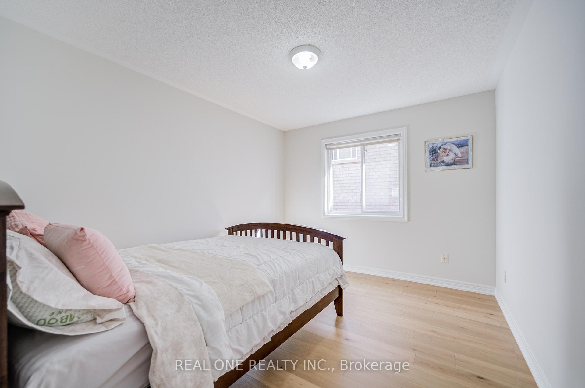Photo 29 of 16 Boulderbrook Drive, Scarborough, Rouge — HOMEH