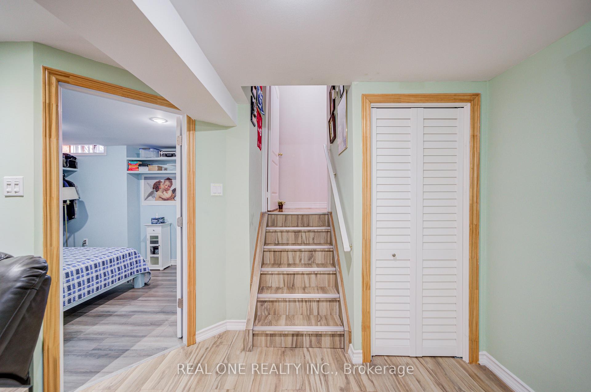 Photo 32 of 16 Boulderbrook Drive, Scarborough, Rouge — HOMEH