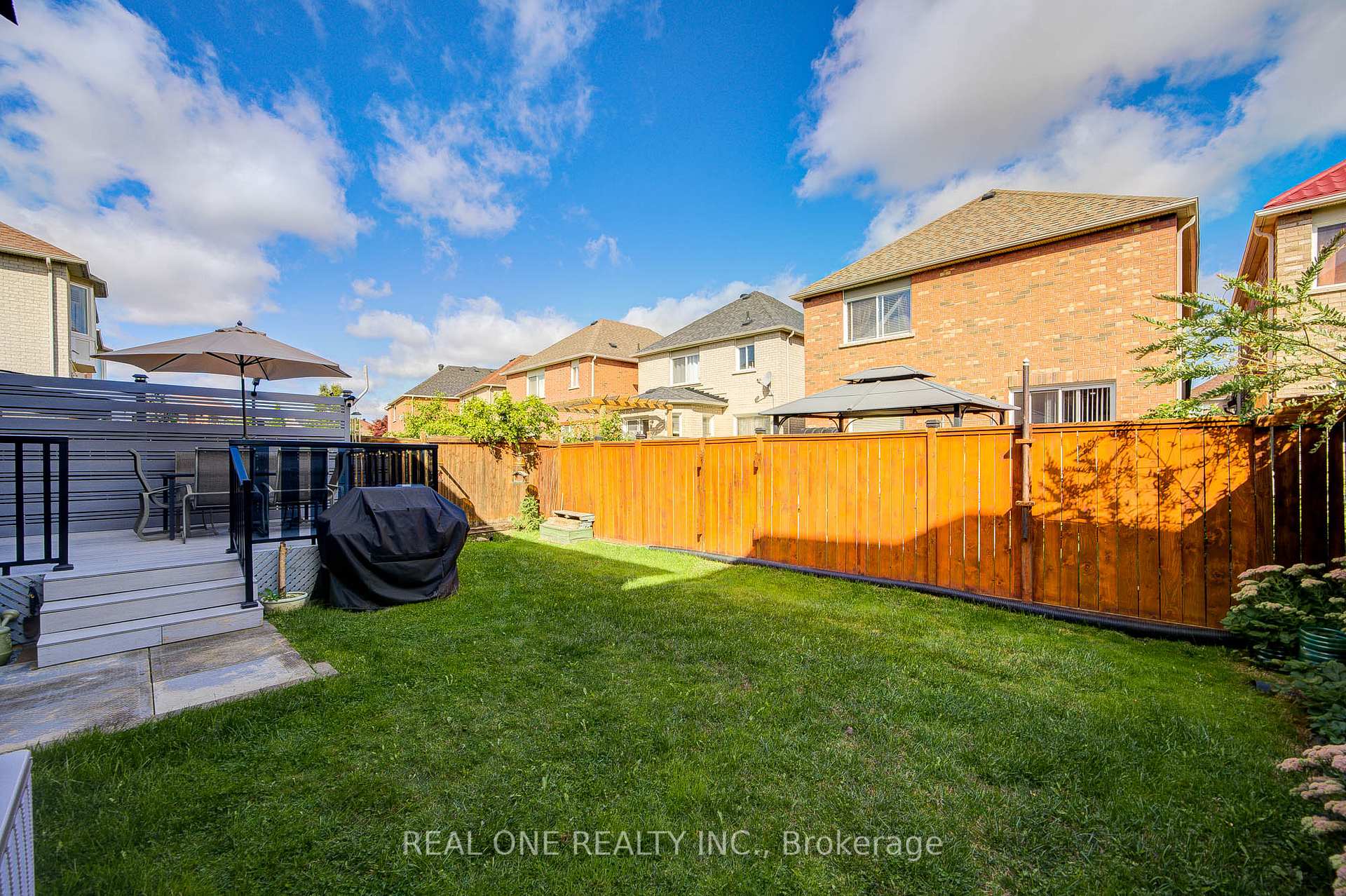 Photo 40 of 16 Boulderbrook Drive, Scarborough, Rouge — HOMEH