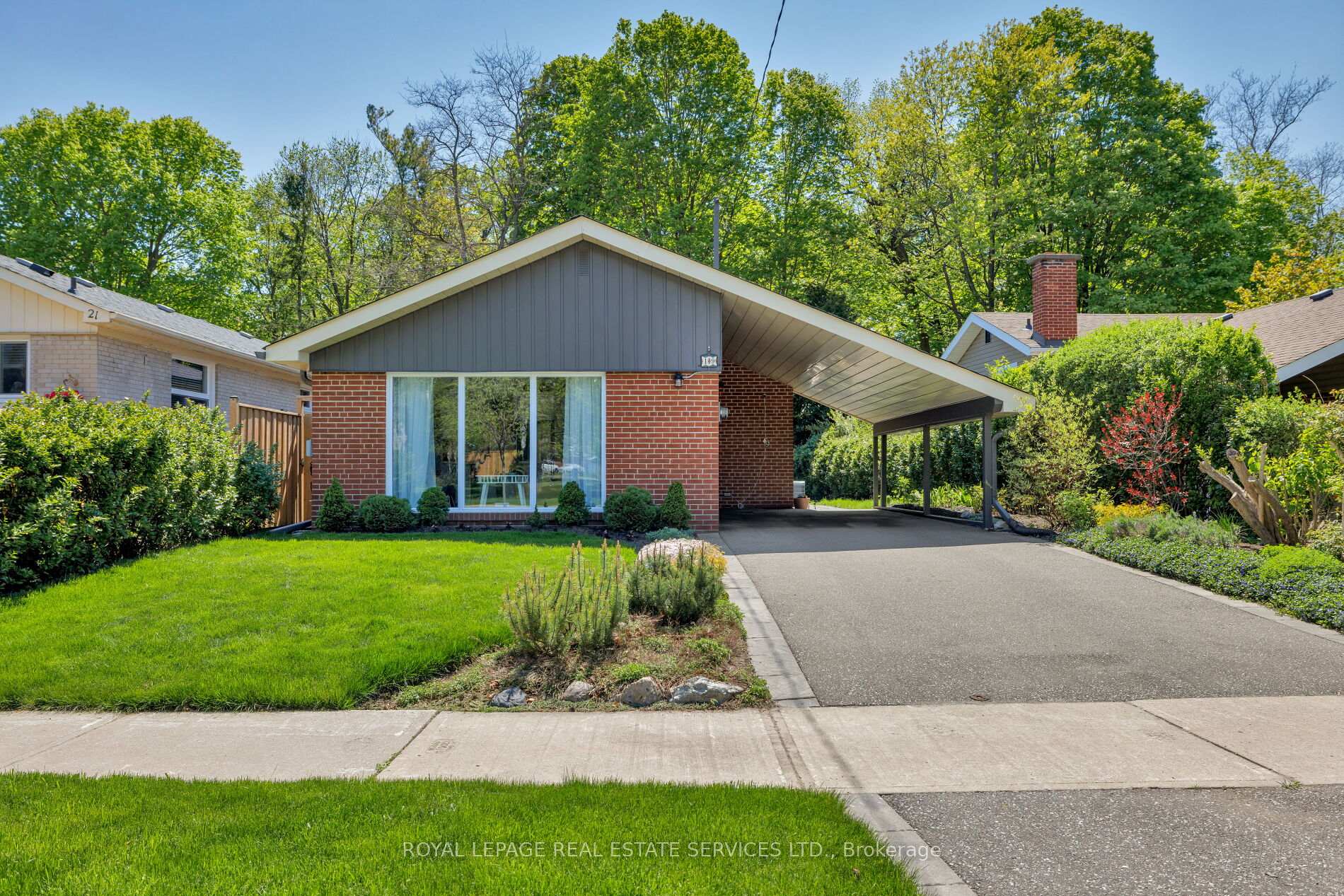 Photo 3 of 19 Bow Valley Drive, Scarborough, Morningside — HOMEH