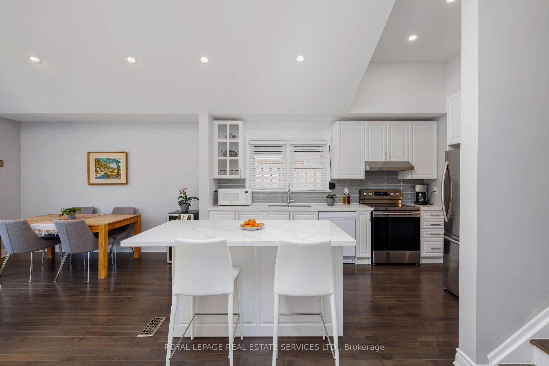 Photo 13 of 19 Bow Valley Drive, Scarborough, Morningside — HOMEH