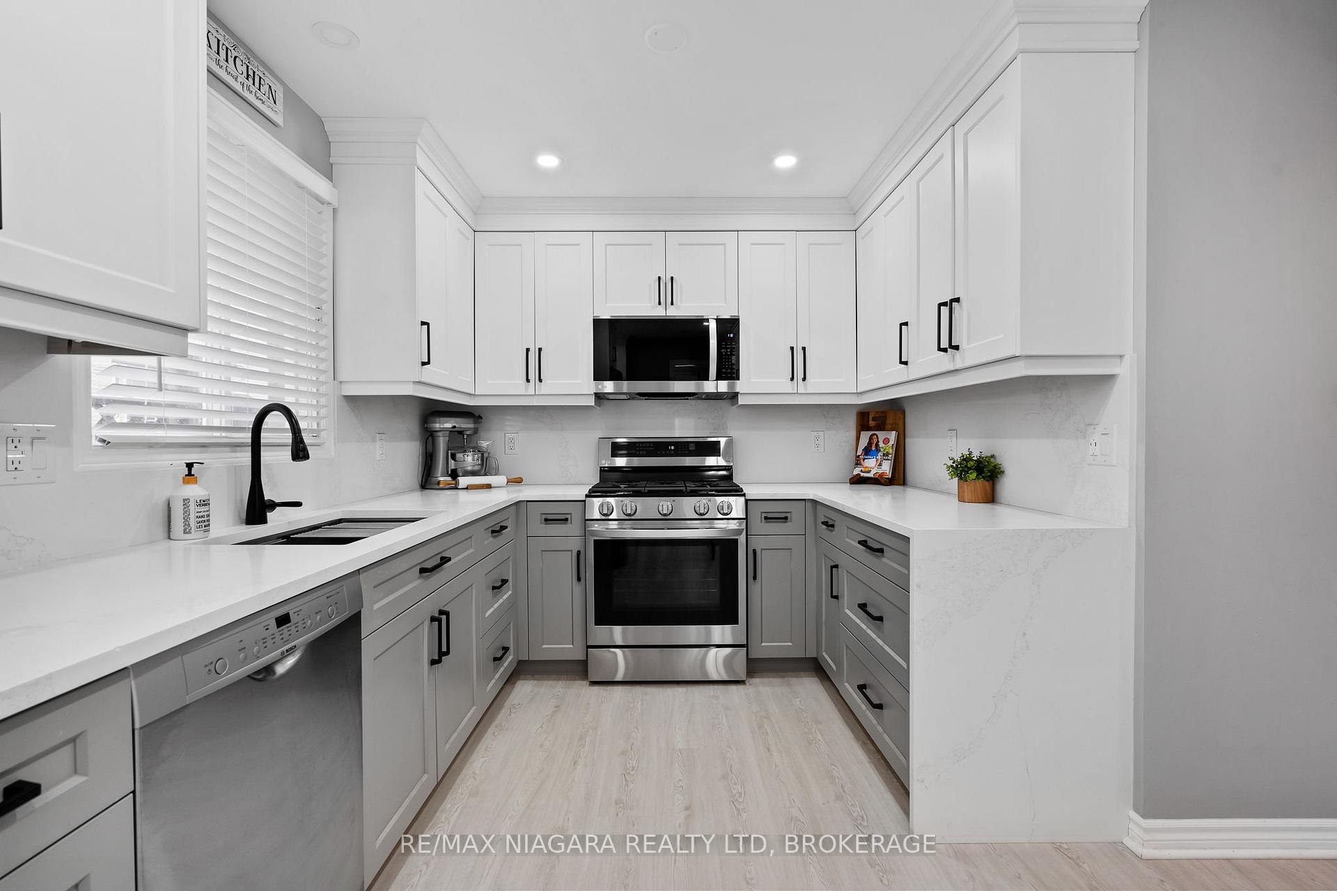Photo 5 of 46 Baxter Crescent, Thorold, Confederation Heights — HOMEH
