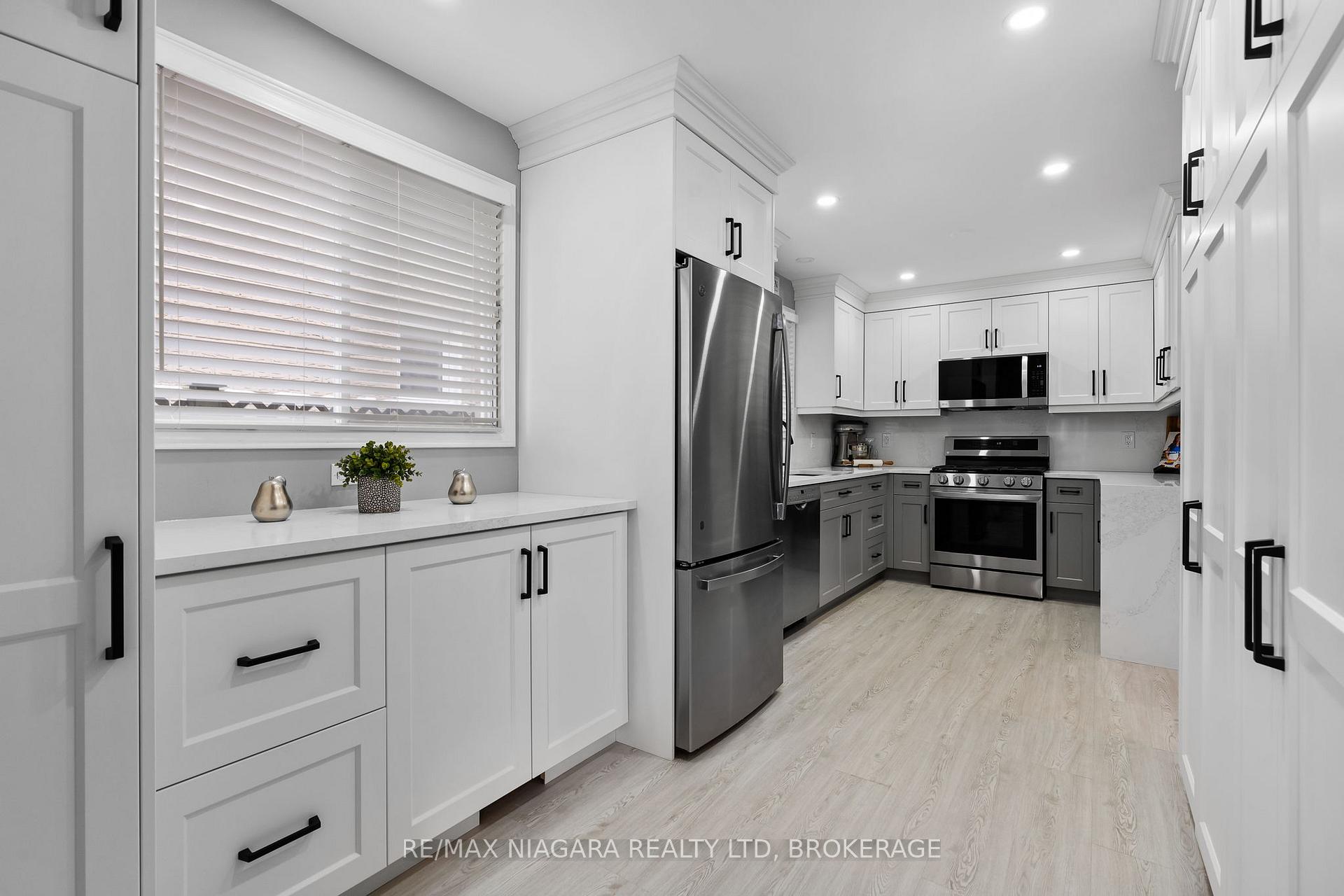 Photo 7 of 46 Baxter Crescent, Thorold, Confederation Heights — HOMEH