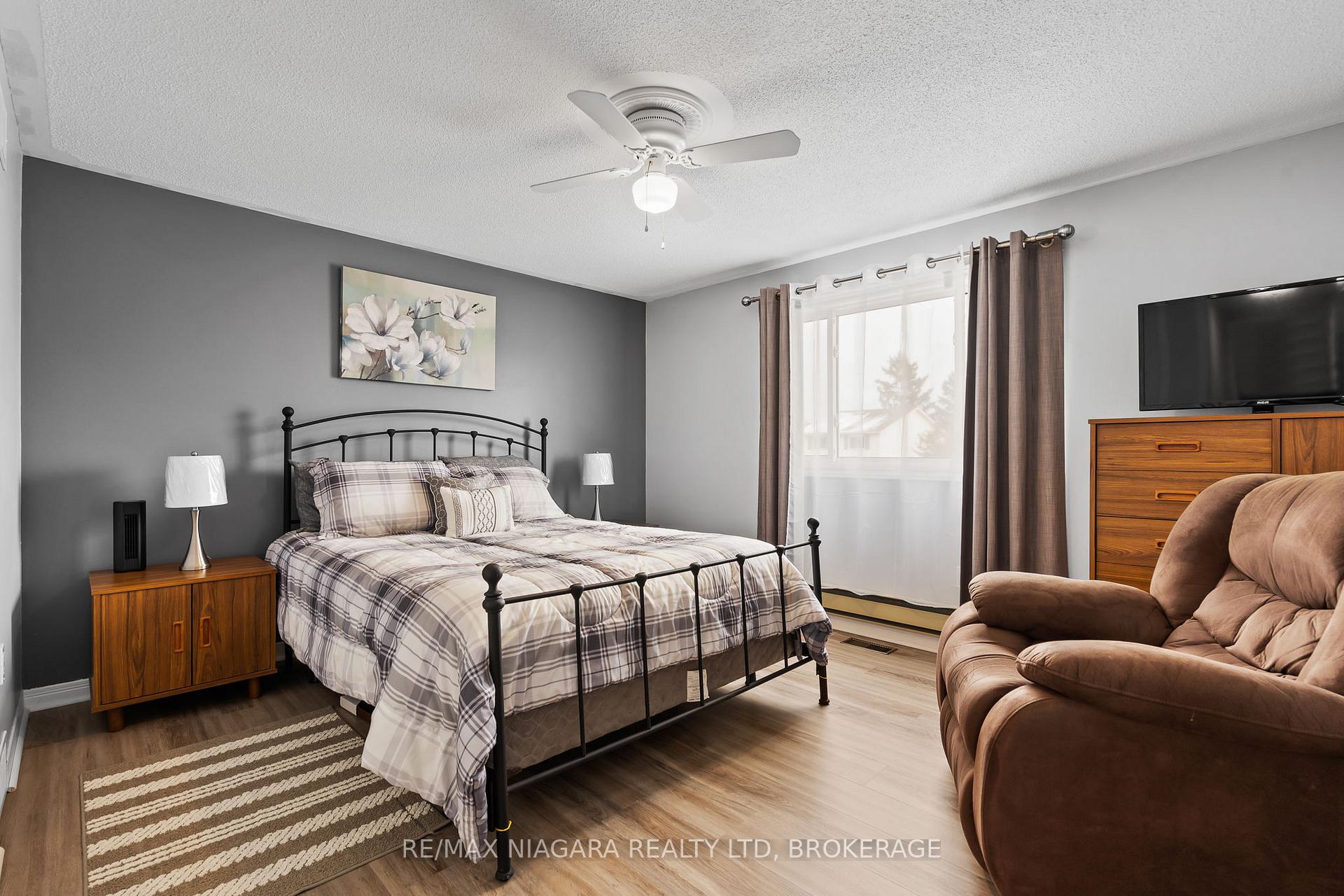 Photo 14 of 46 Baxter Crescent, Thorold, Confederation Heights — HOMEH