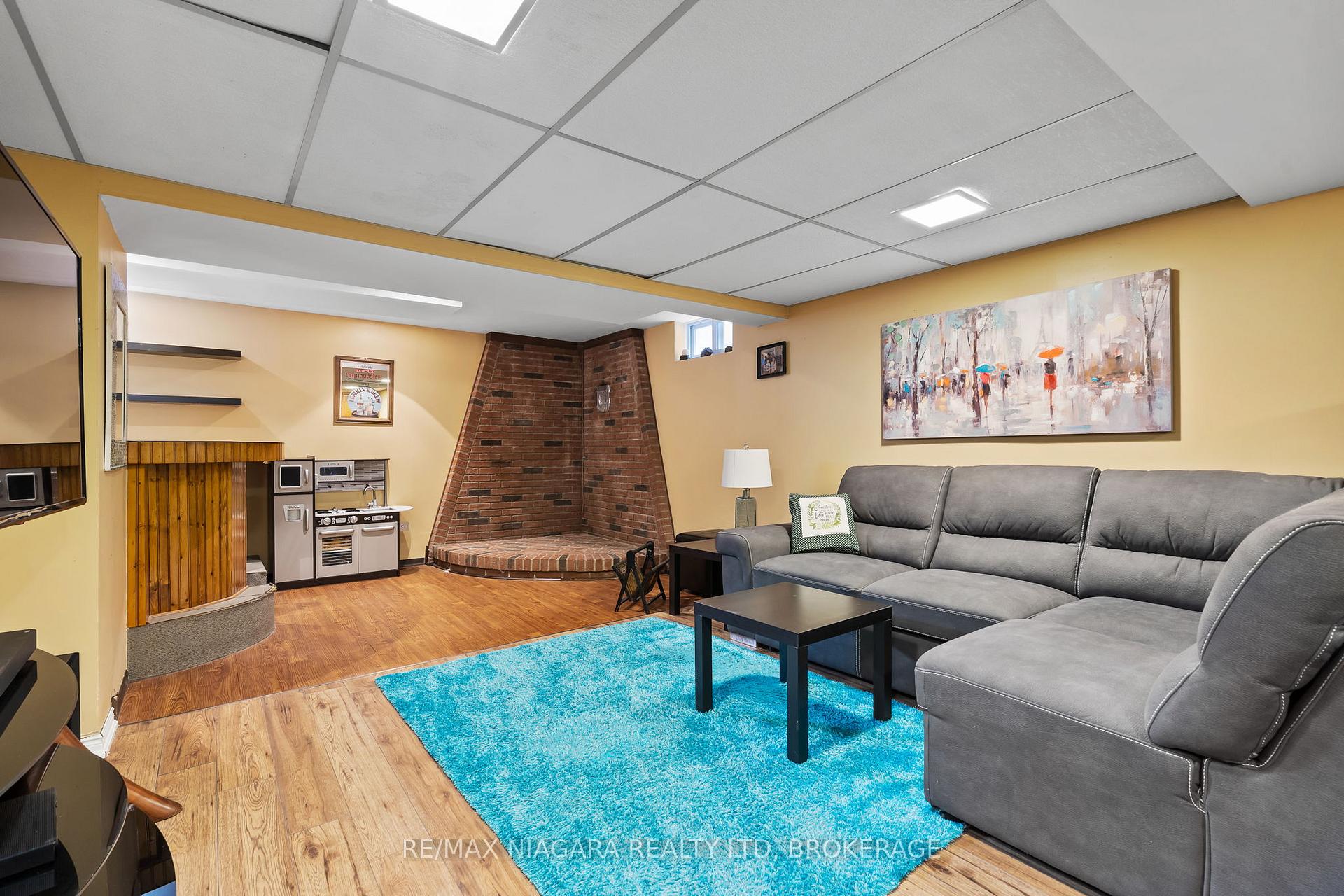 Photo 22 of 46 Baxter Crescent, Thorold, Confederation Heights — HOMEH