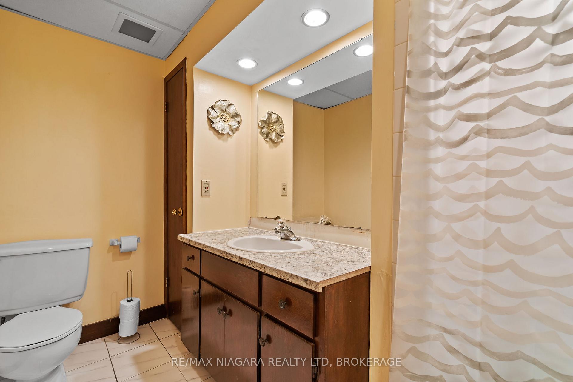 Photo 24 of 46 Baxter Crescent, Thorold, Confederation Heights — HOMEH