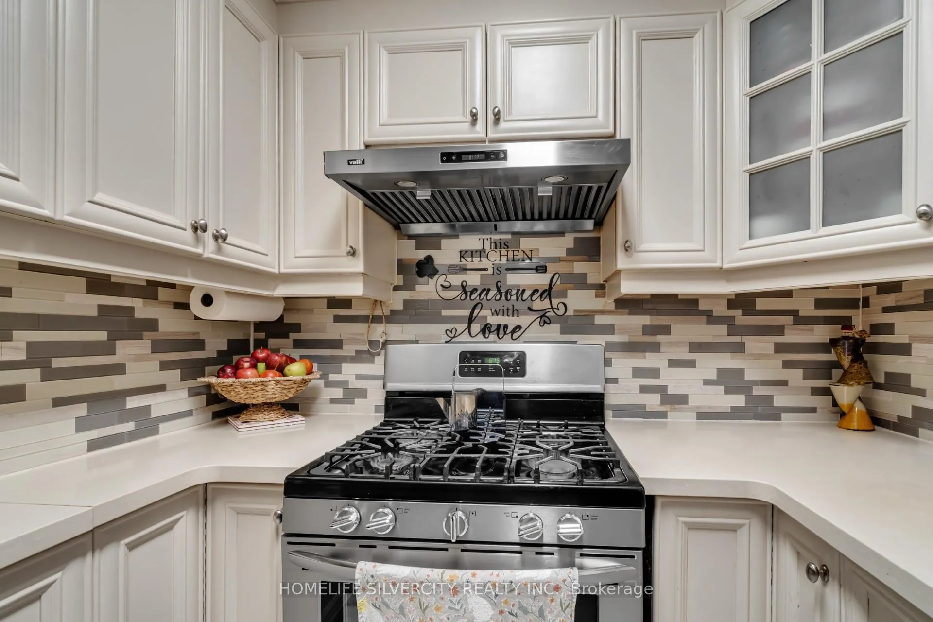 Photo 9 of 29 Lindridge Avenue, Brampton, Westgate — HOMEH