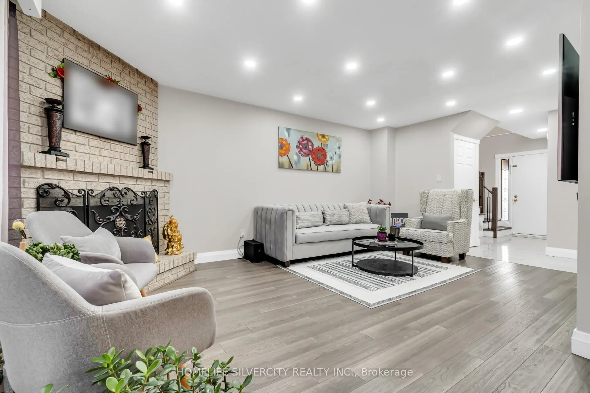 Photo 10 of 29 Lindridge Avenue, Brampton, Westgate — HOMEH