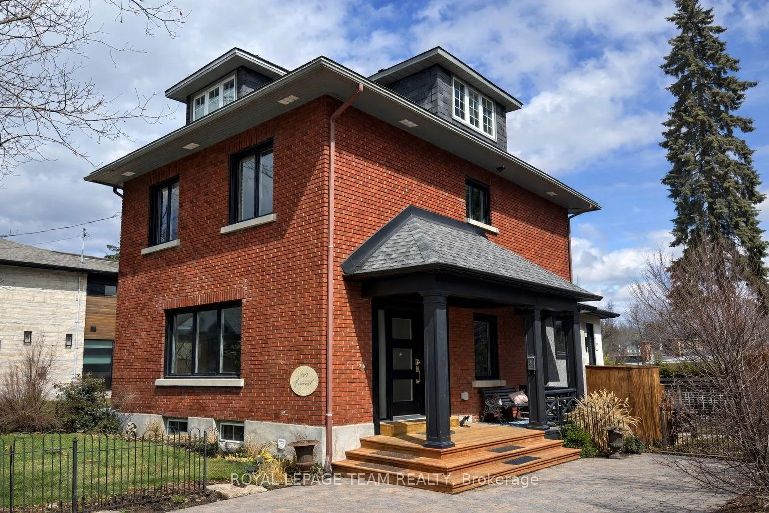 Front of 307 Fairmont Avenue