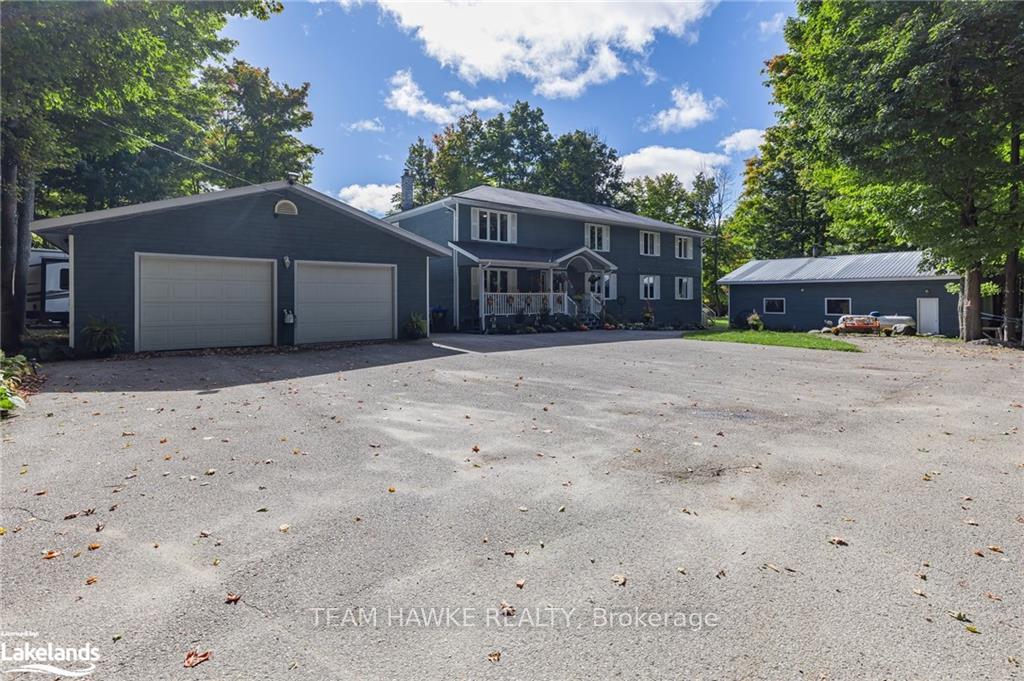 Front of 960 County Road 6 N