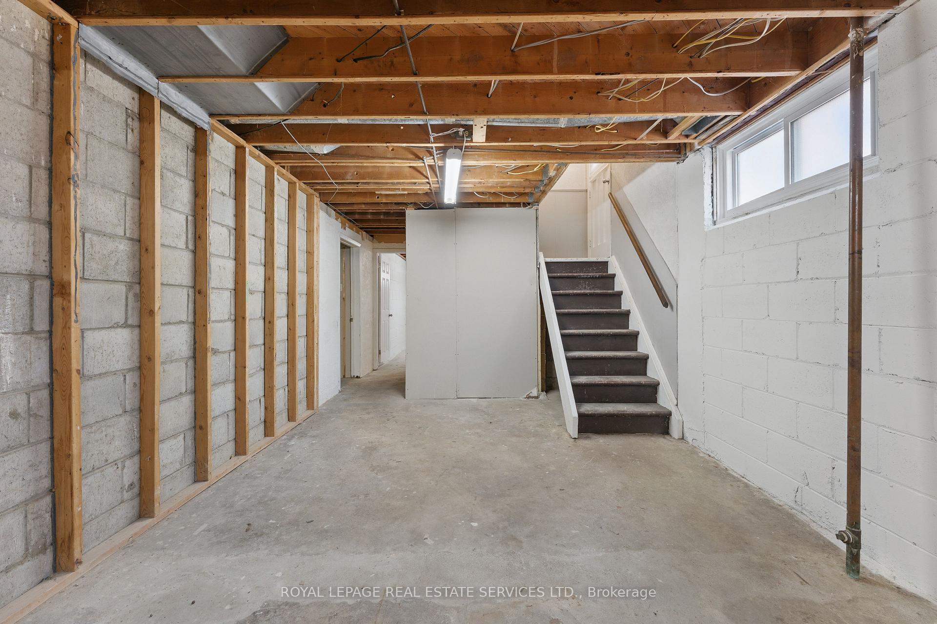 Photo 20 of 16 Denver Place, Scarborough, Woburn — HOMEH