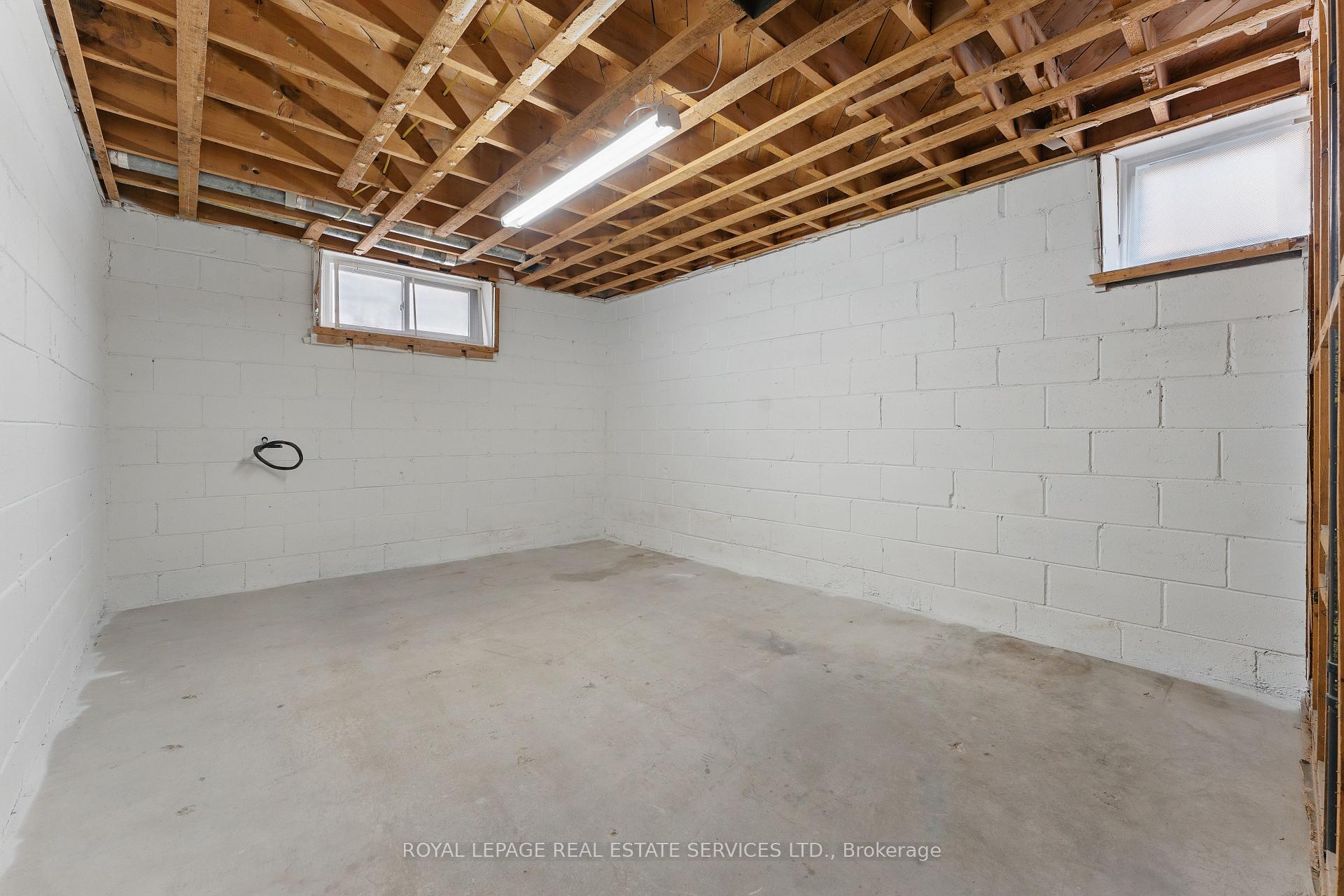 Photo 21 of 16 Denver Place, Scarborough, Woburn — HOMEH