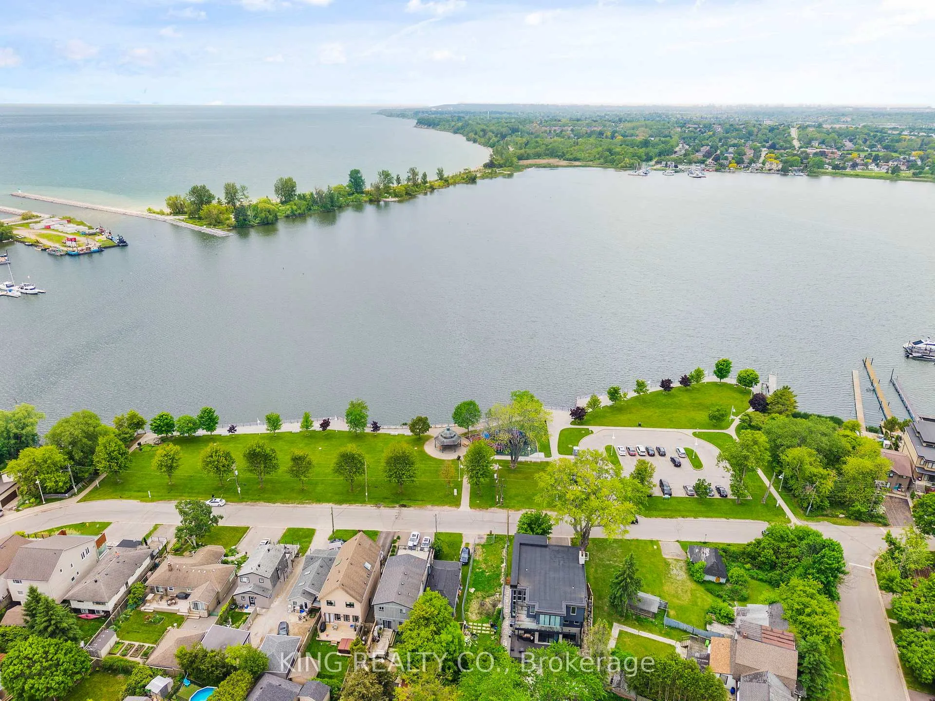 Photo 2 of Unit 30, 1295 Wharf Street, Pickering, Bay Ridges — HOMEH