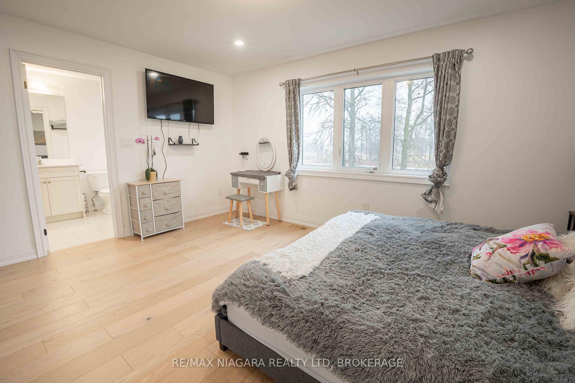 Photo 25 of 184 Esther Crescent, Thorold, Hurricane/Merrittville — HOMEH