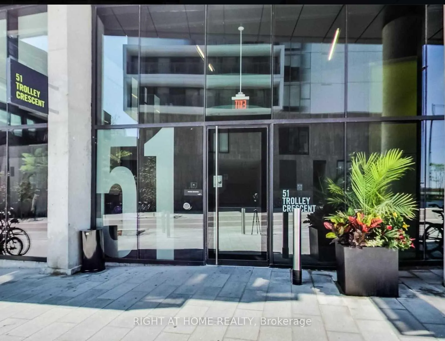 Photo 1 of Unit 414, 51 Trolley Crescent, Toronto, Waterfront Communities — HOMEH