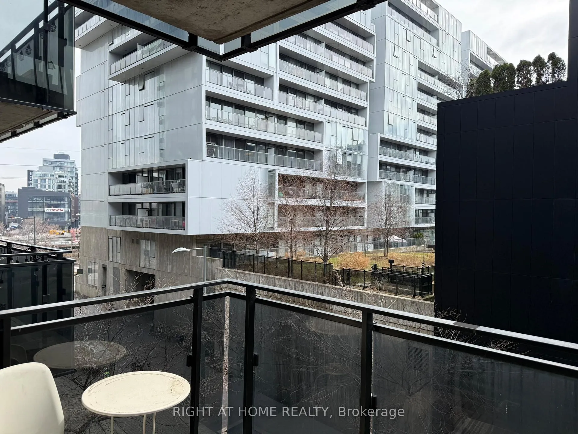 Photo 20 of Unit 414, 51 Trolley Crescent, Toronto, Waterfront Communities — HOMEH