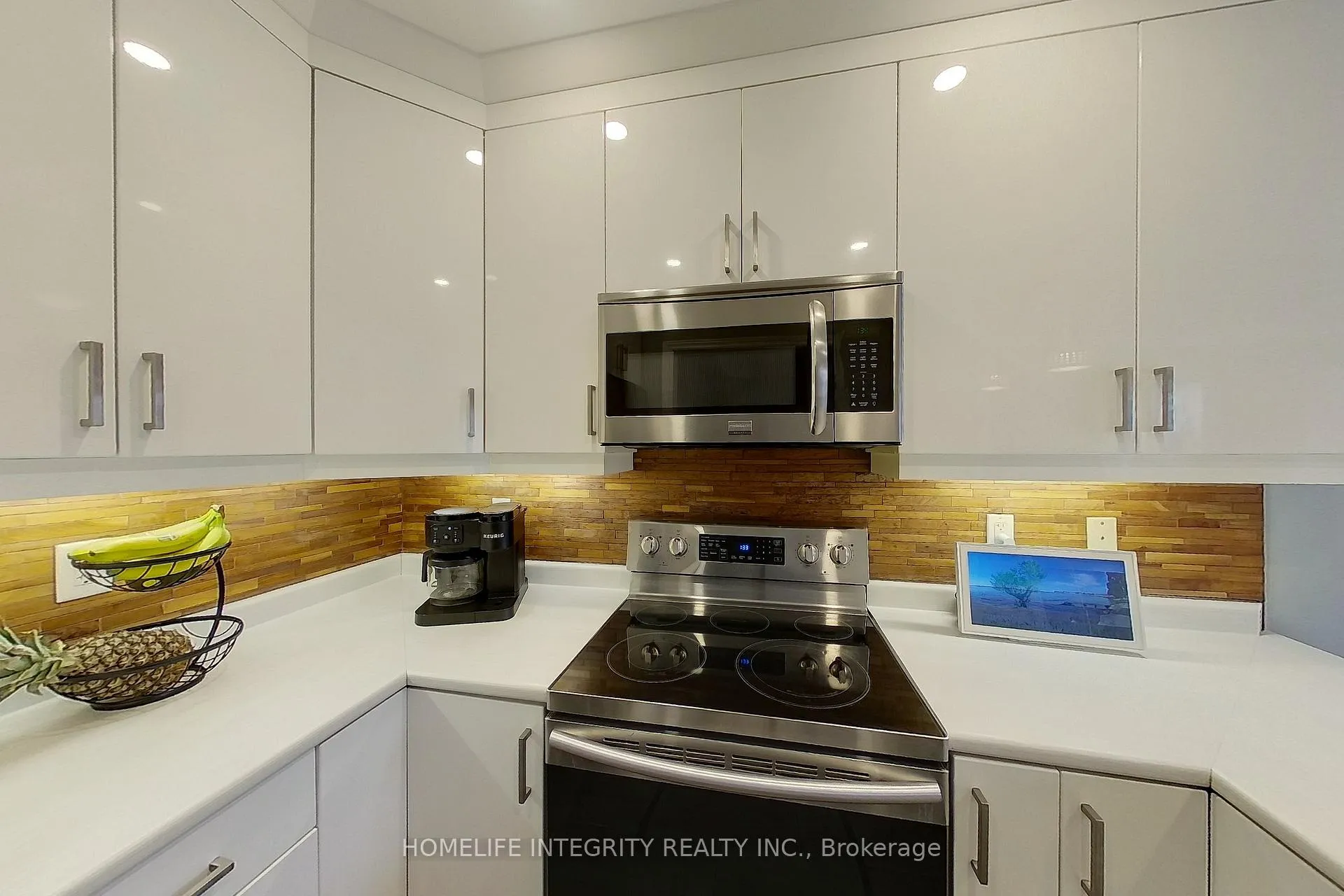 Photo 10 of 120 Stonemount Crescent, Essa, Angus — HOMEH