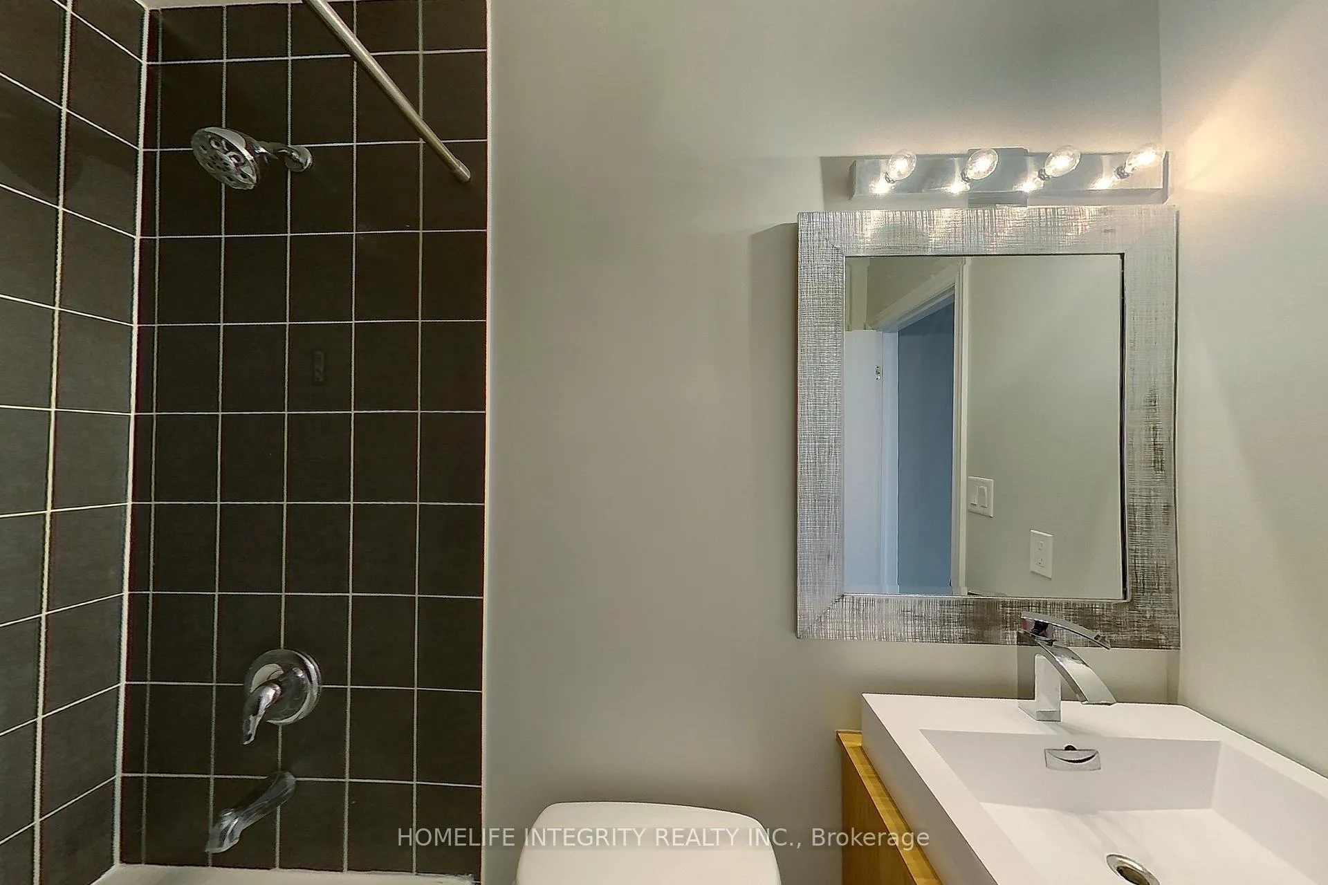 Photo 15 of 120 Stonemount Crescent, Essa, Angus — HOMEH