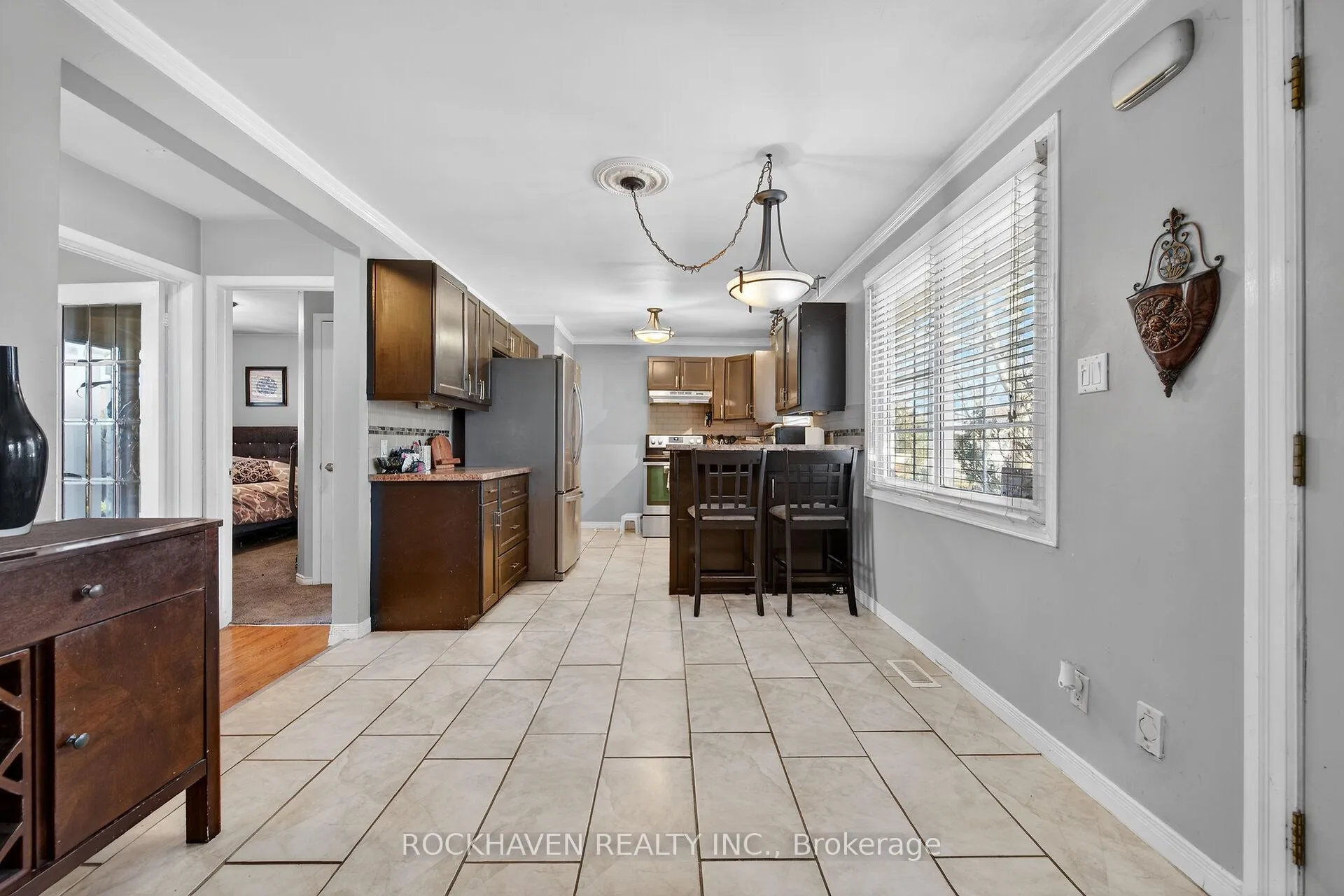 Photo 5 of 4569 Mitchell Avenue, Niagara Falls, Morrison — HOMEH
