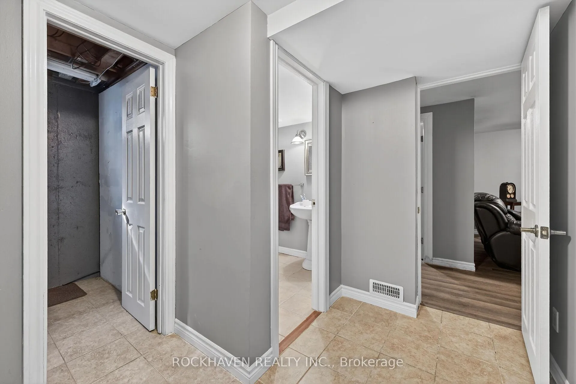 Photo 28 of 4569 Mitchell Avenue, Niagara Falls, Morrison — HOMEH