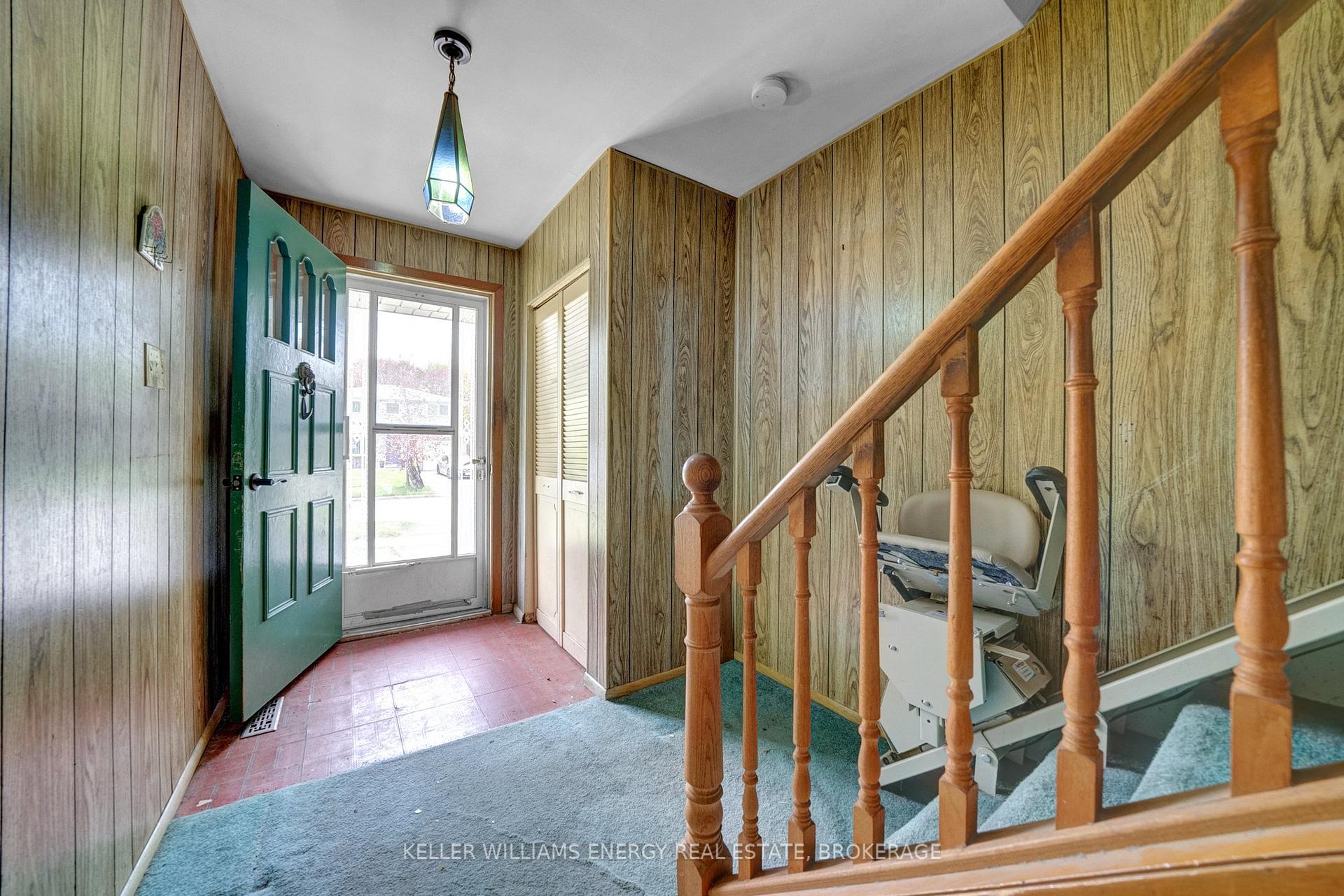 Photo 4 of 29 Parkington Crescent, Scarborough, Woburn — HOMEH