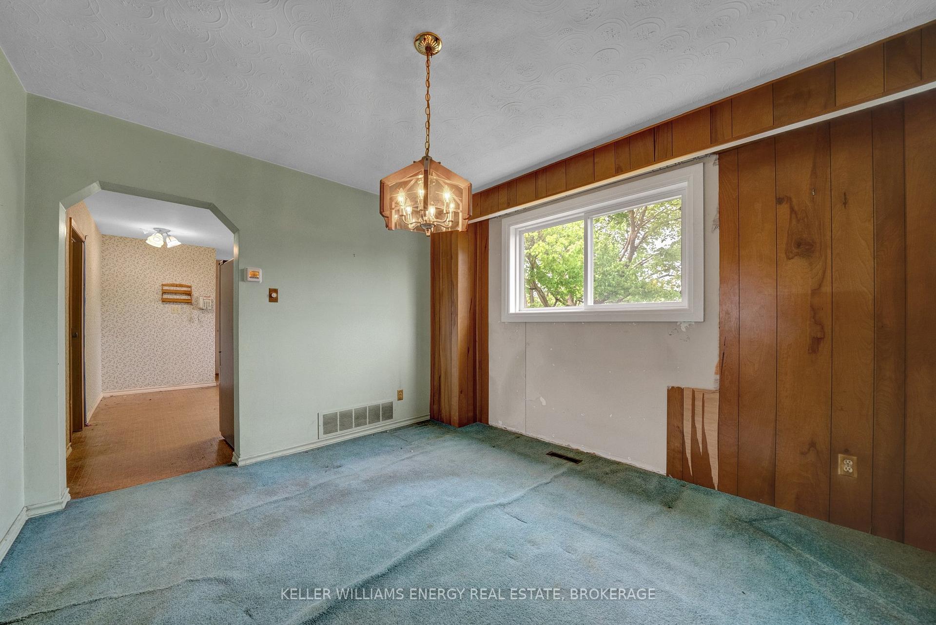 Photo 11 of 29 Parkington Crescent, Scarborough, Woburn — HOMEH