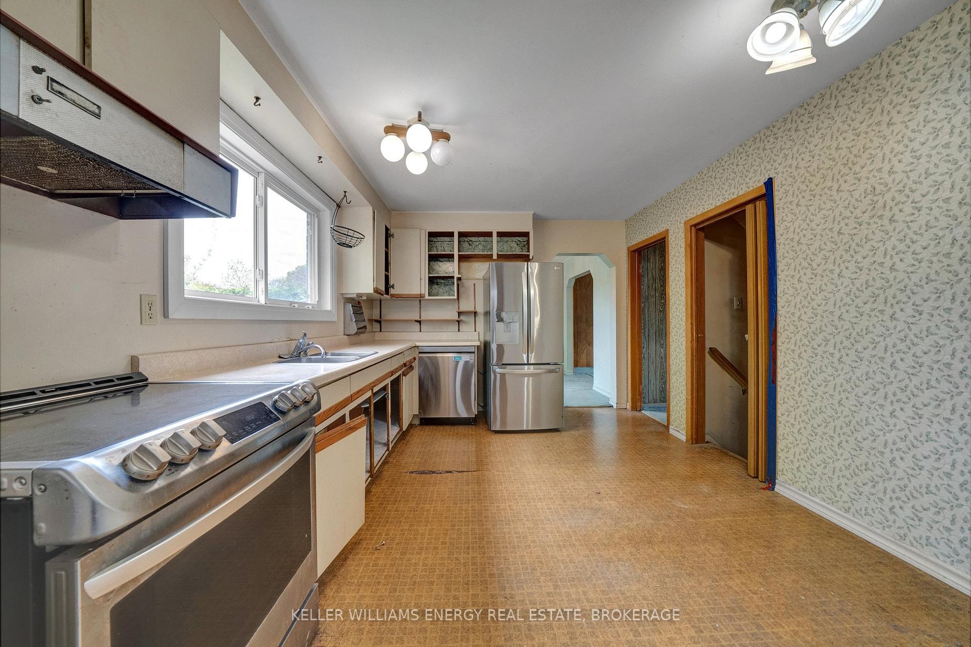 Photo 15 of 29 Parkington Crescent, Scarborough, Woburn — HOMEH