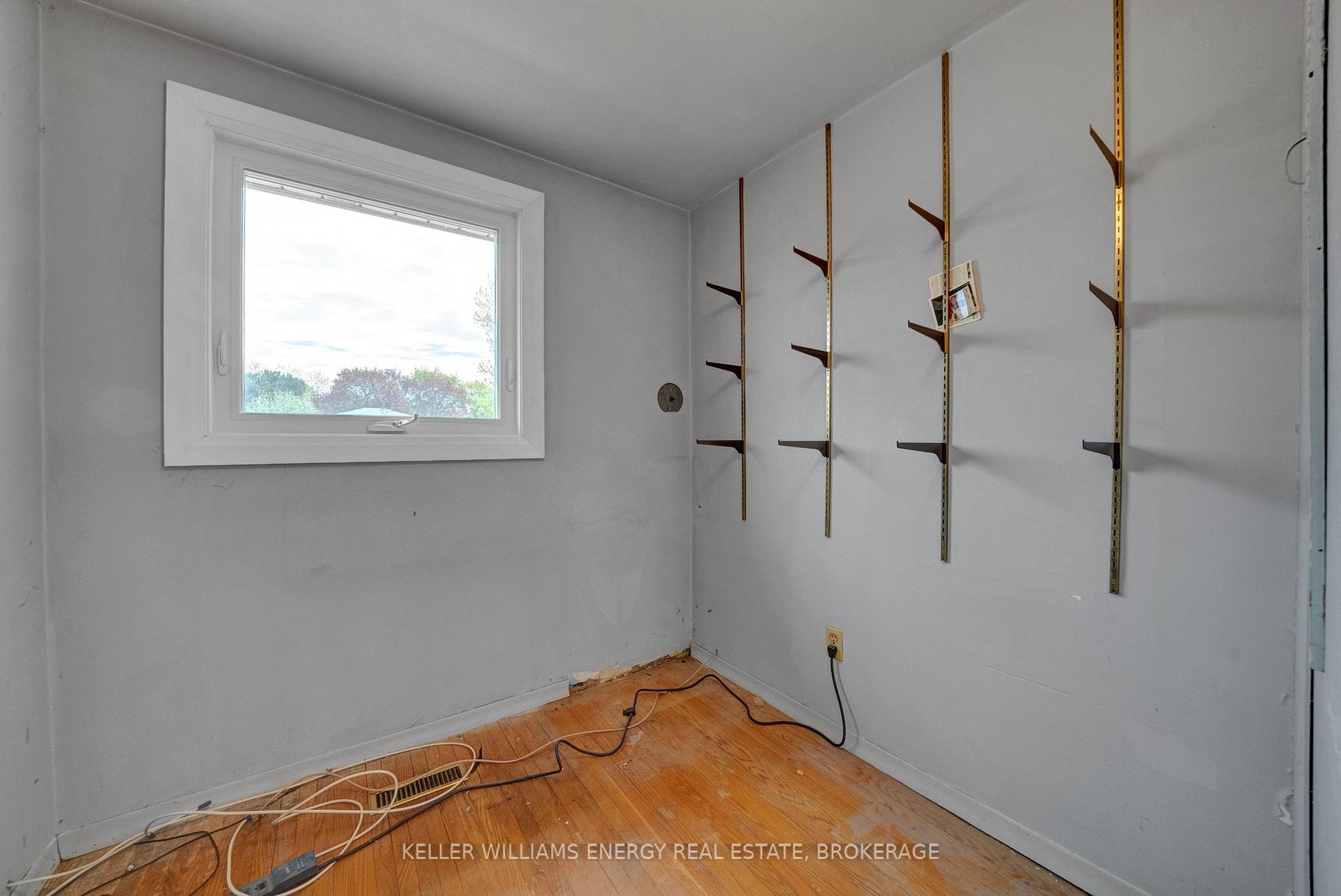 Photo 17 of 29 Parkington Crescent, Scarborough, Woburn — HOMEH