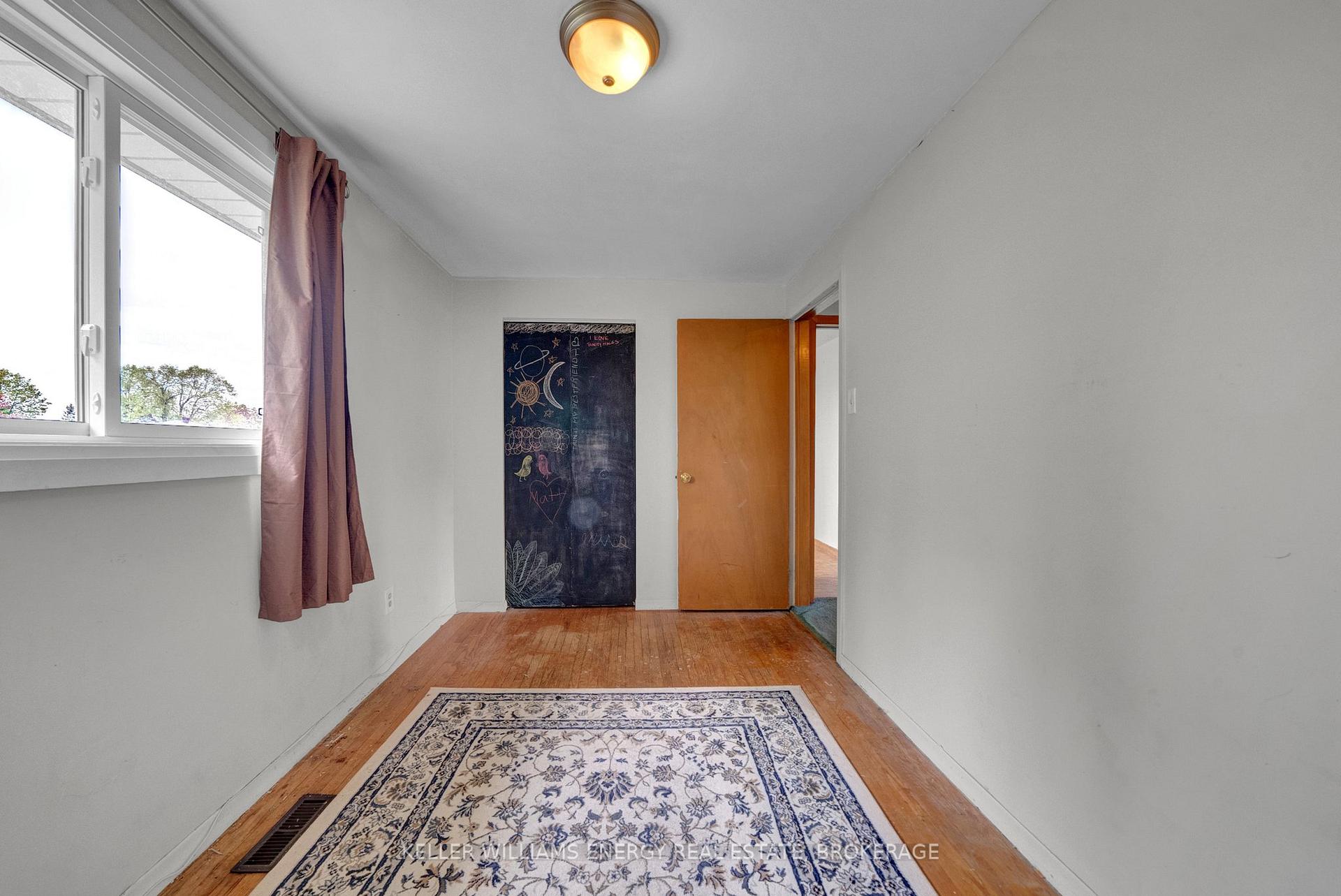 Photo 24 of 29 Parkington Crescent, Scarborough, Woburn — HOMEH