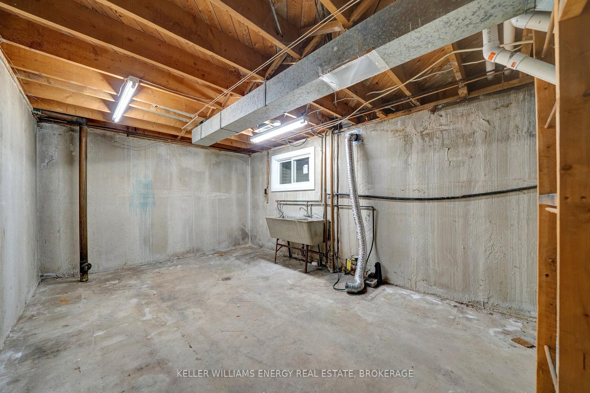 Photo 33 of 29 Parkington Crescent, Scarborough, Woburn — HOMEH