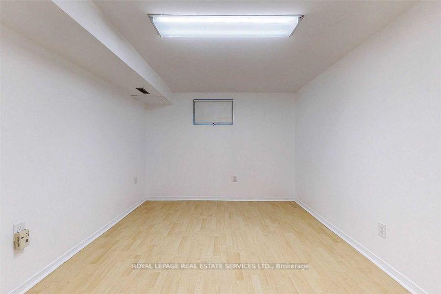 Photo 8 of Unit Bsmt, 36 Bradstone Square, Scarborough, Malvern — HOMEH