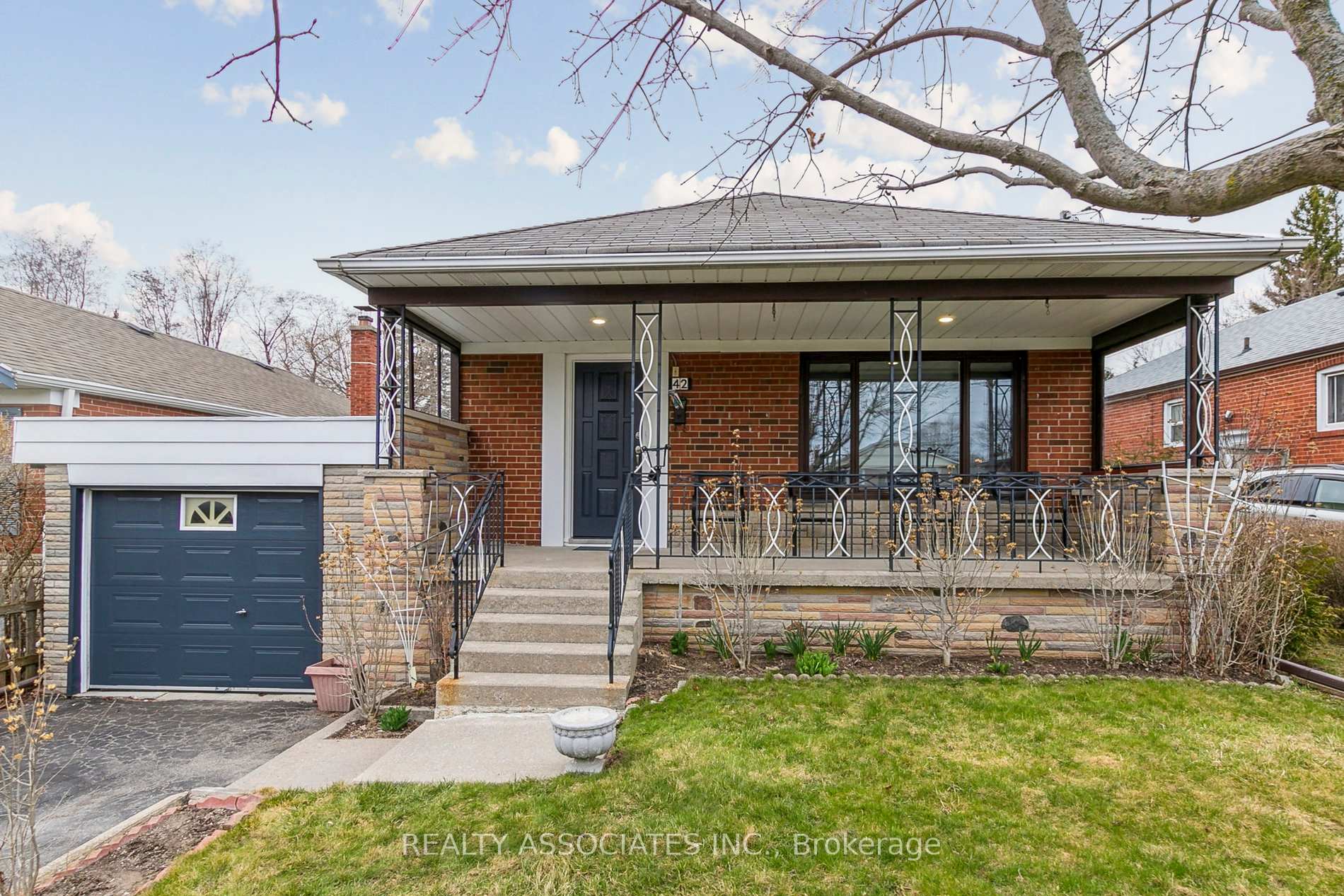 Front of 42 Fraserton Crescent