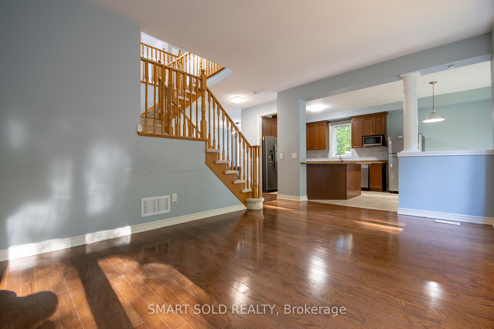 Photo 11 of 108 Winterberry Boulevard, Thorold, Confederation Heights — HOMEH
