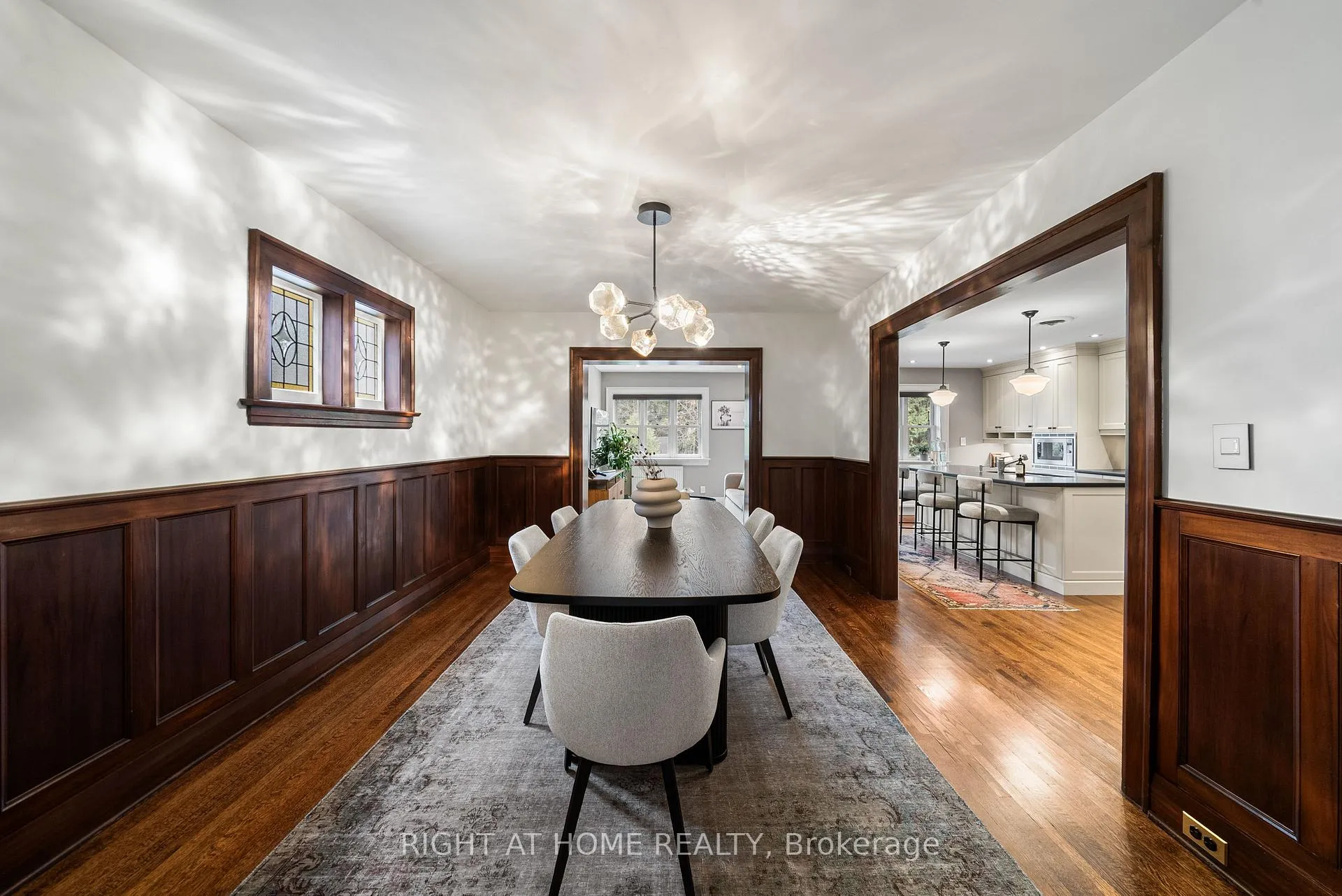 Photo 7 of 113 Eastbourne Avenue, Toronto, Yonge-Eglinton — HOMEH