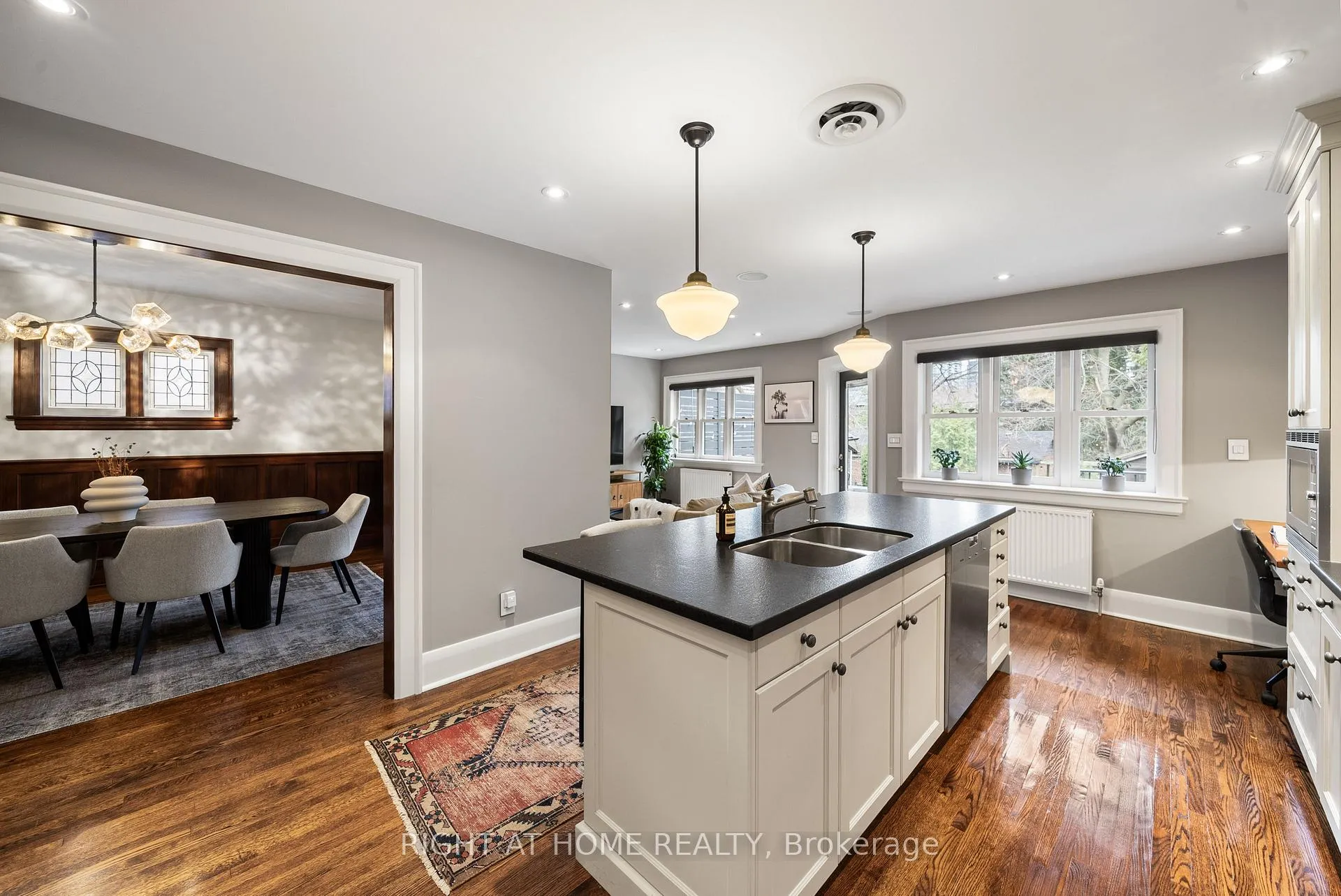 Photo 13 of 113 Eastbourne Avenue, Toronto, Yonge-Eglinton — HOMEH