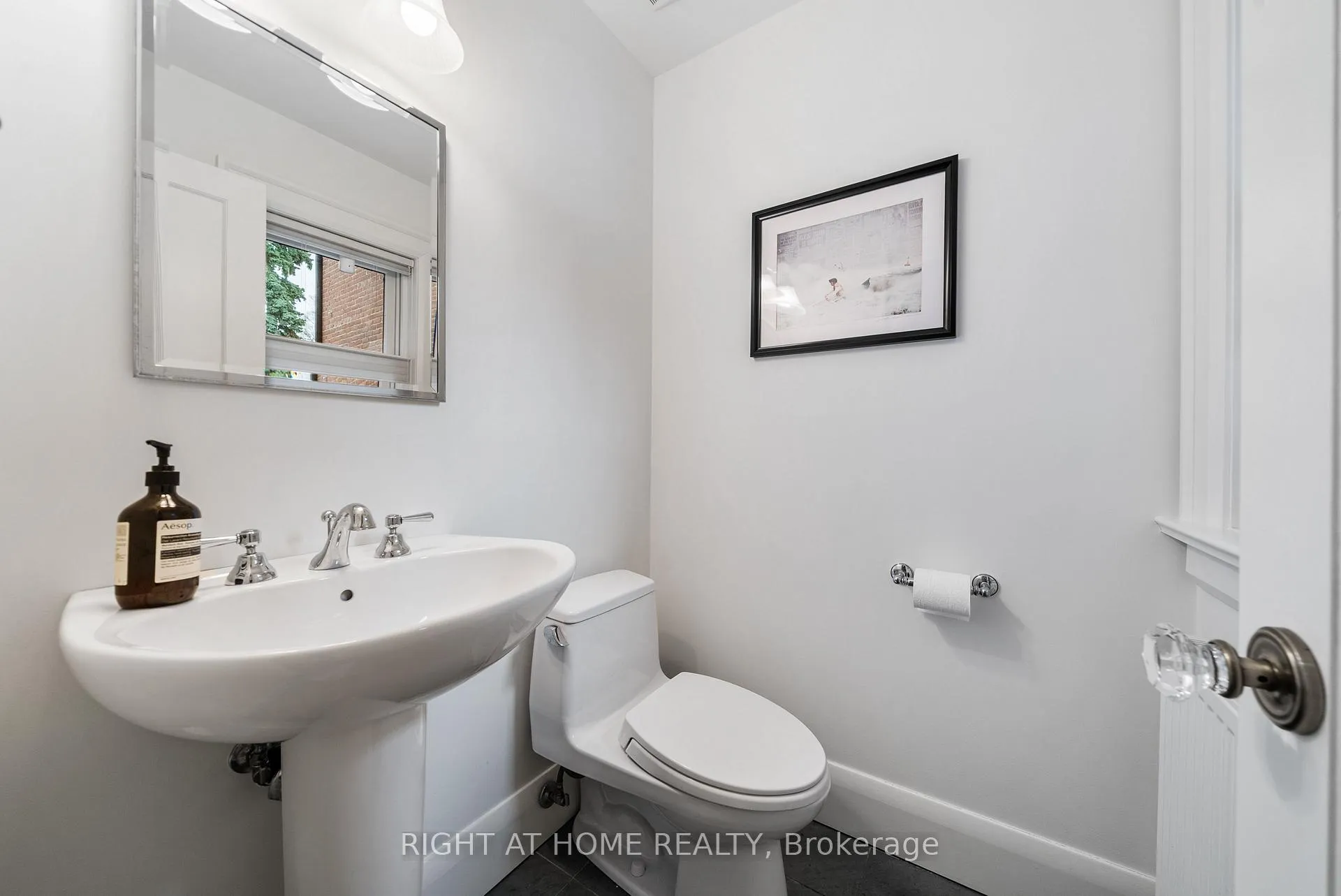 Photo 18 of 113 Eastbourne Avenue, Toronto, Yonge-Eglinton — HOMEH