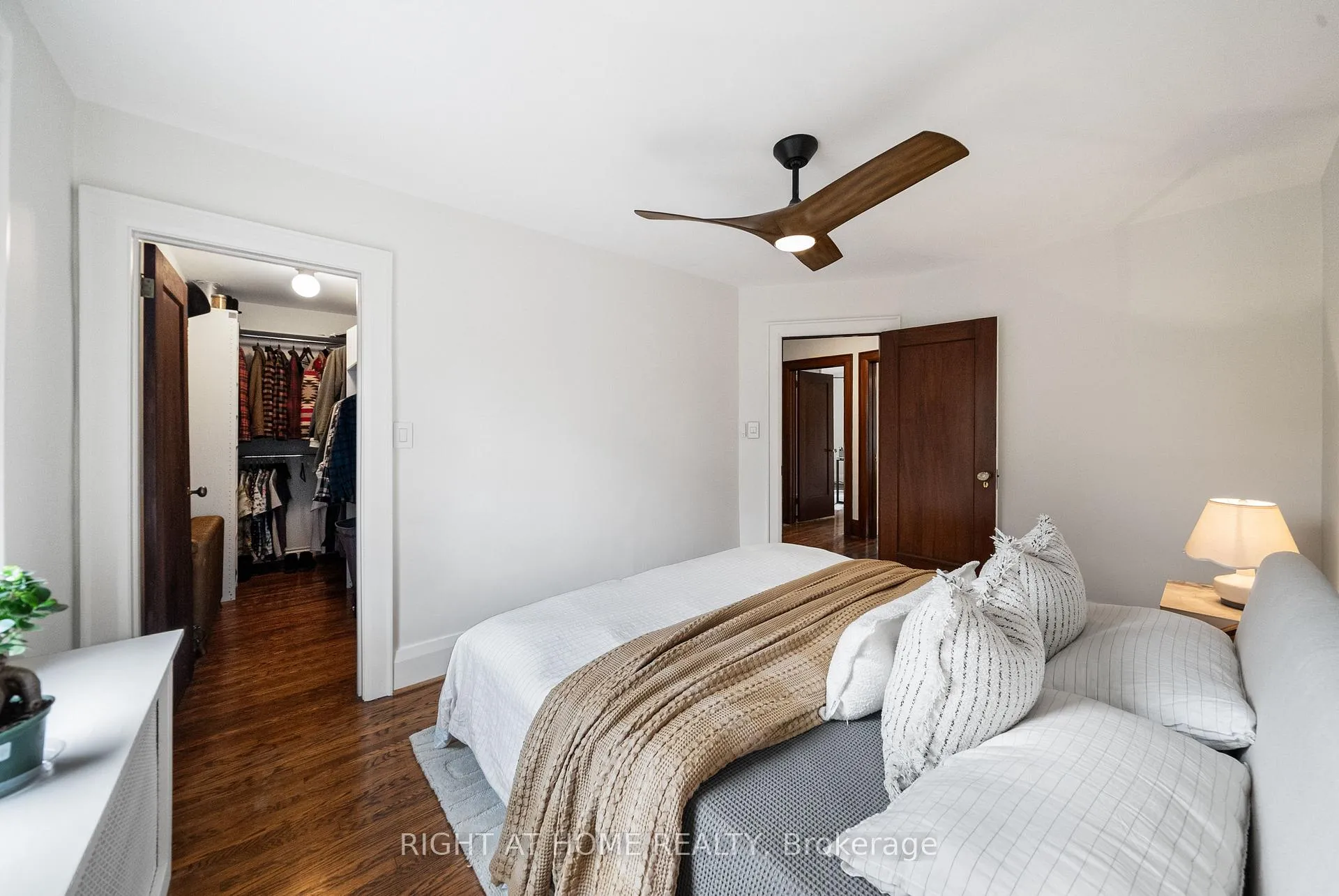 Photo 24 of 113 Eastbourne Avenue, Toronto, Yonge-Eglinton — HOMEH