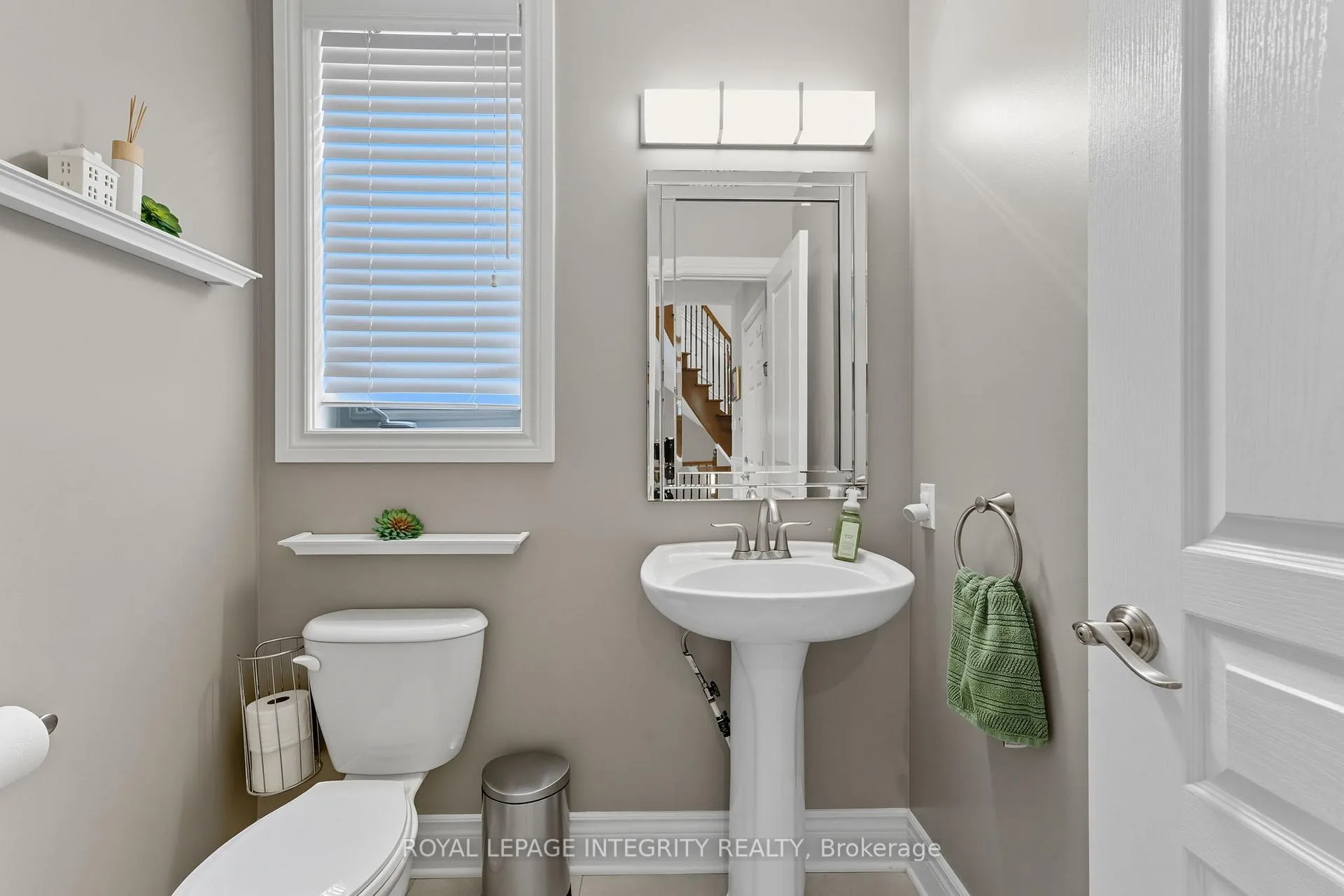 Photo 22 of 1011 Winterspring Ridge, Ottawa, Avalon East — HOMEH