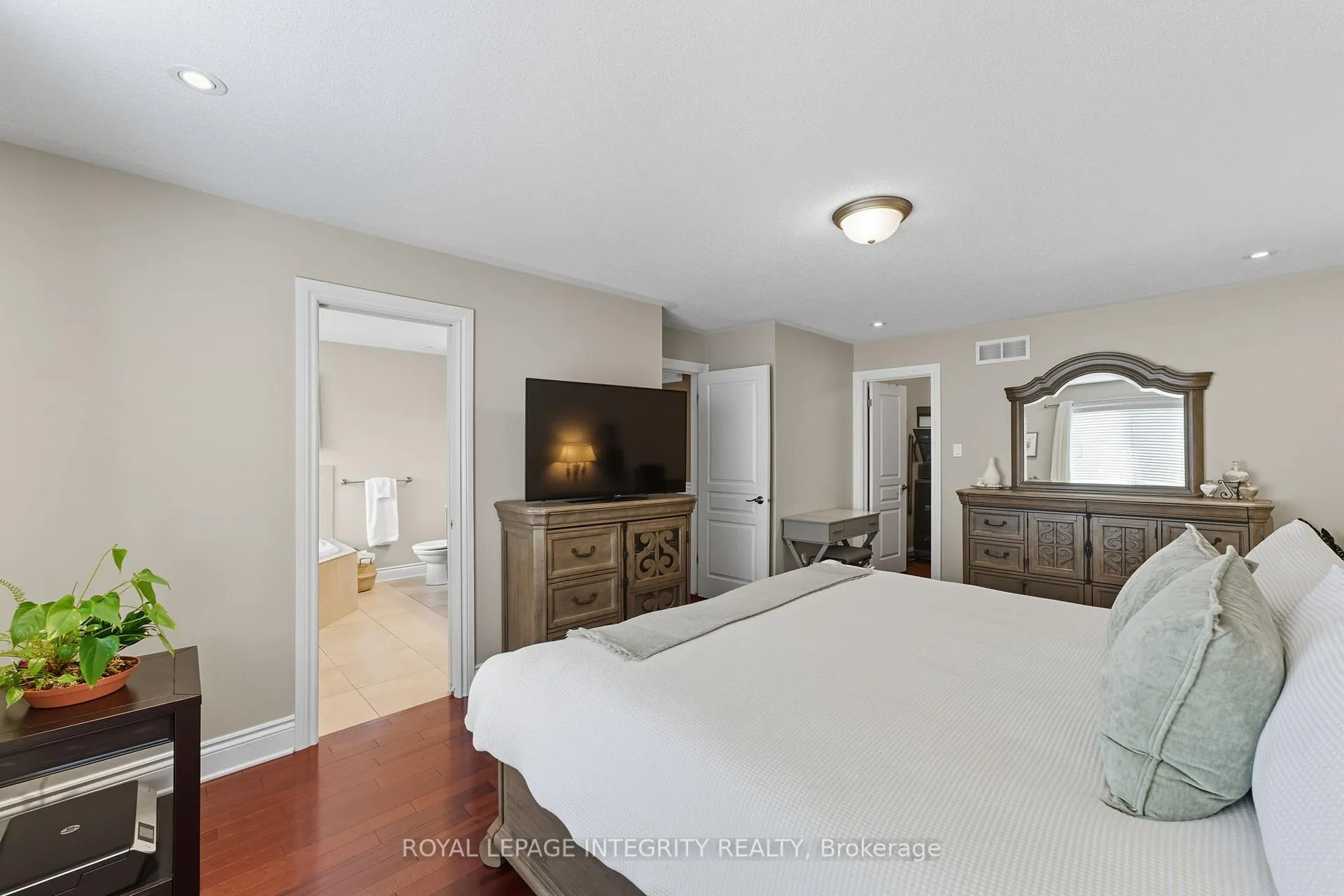 Photo 25 of 1011 Winterspring Ridge, Ottawa, Avalon East — HOMEH