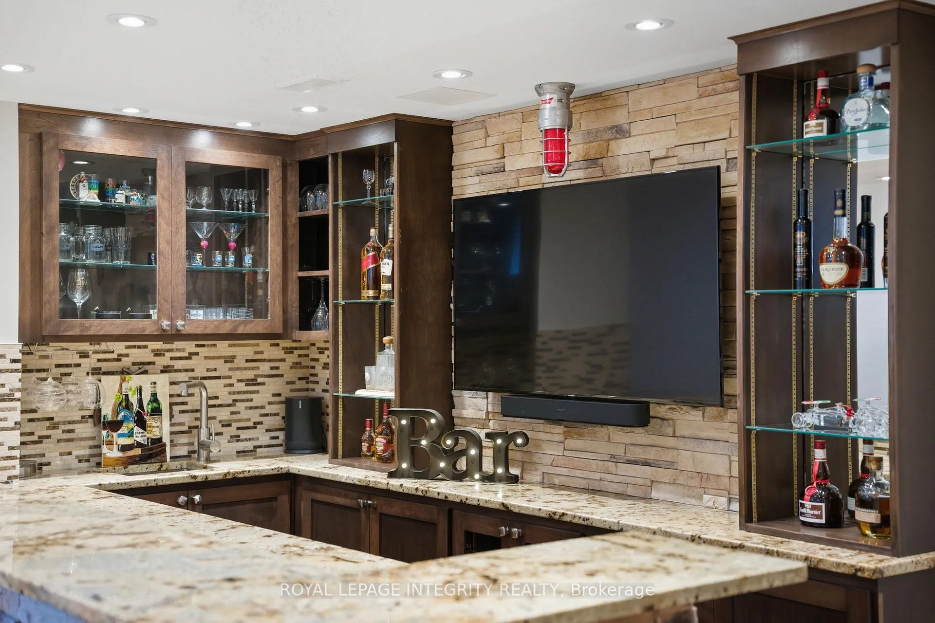 Photo 39 of 1011 Winterspring Ridge, Ottawa, Avalon East — HOMEH