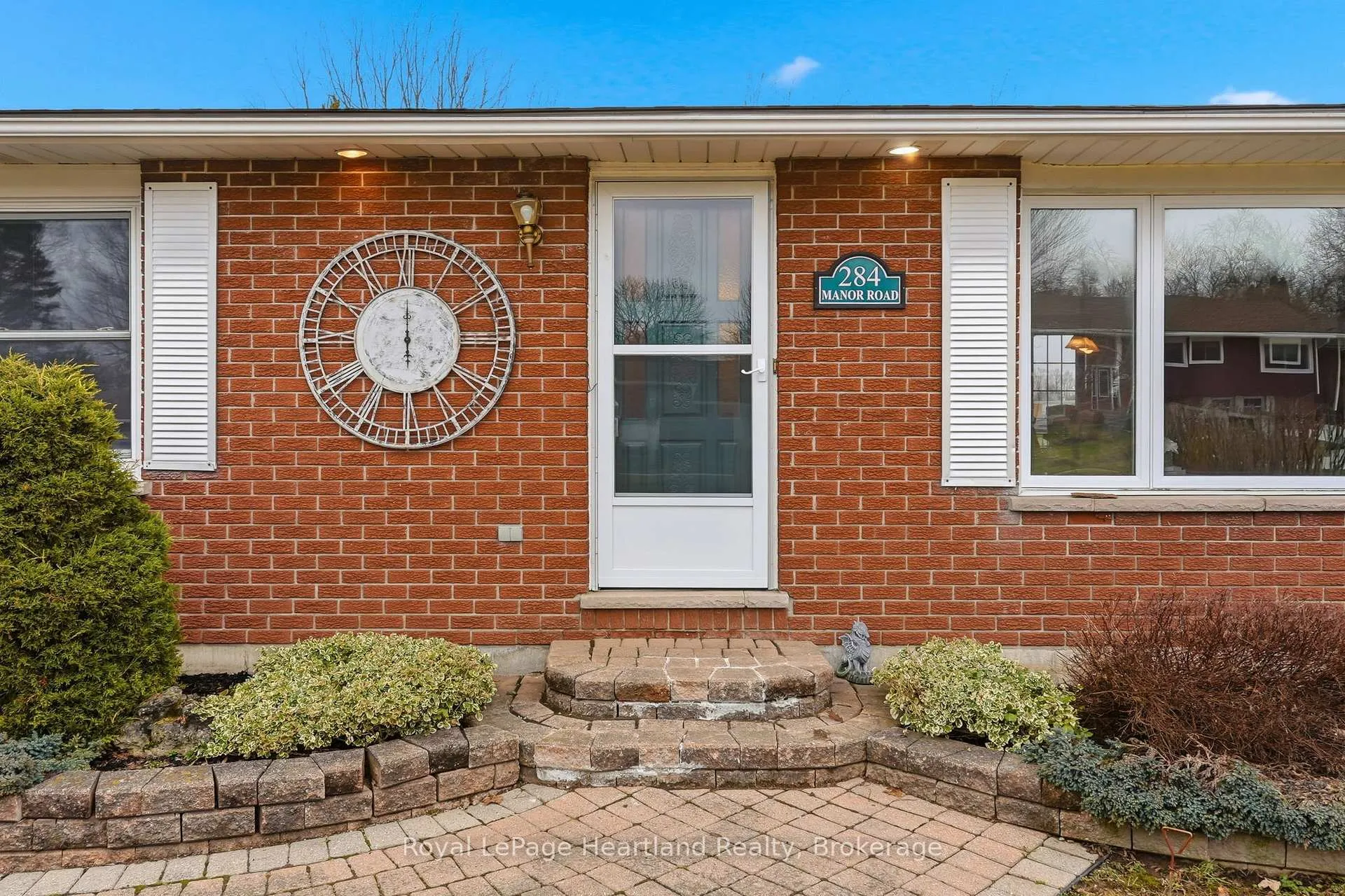 Photo 5 of 284 Manor Road, North Huron, Wingham — HOMEH