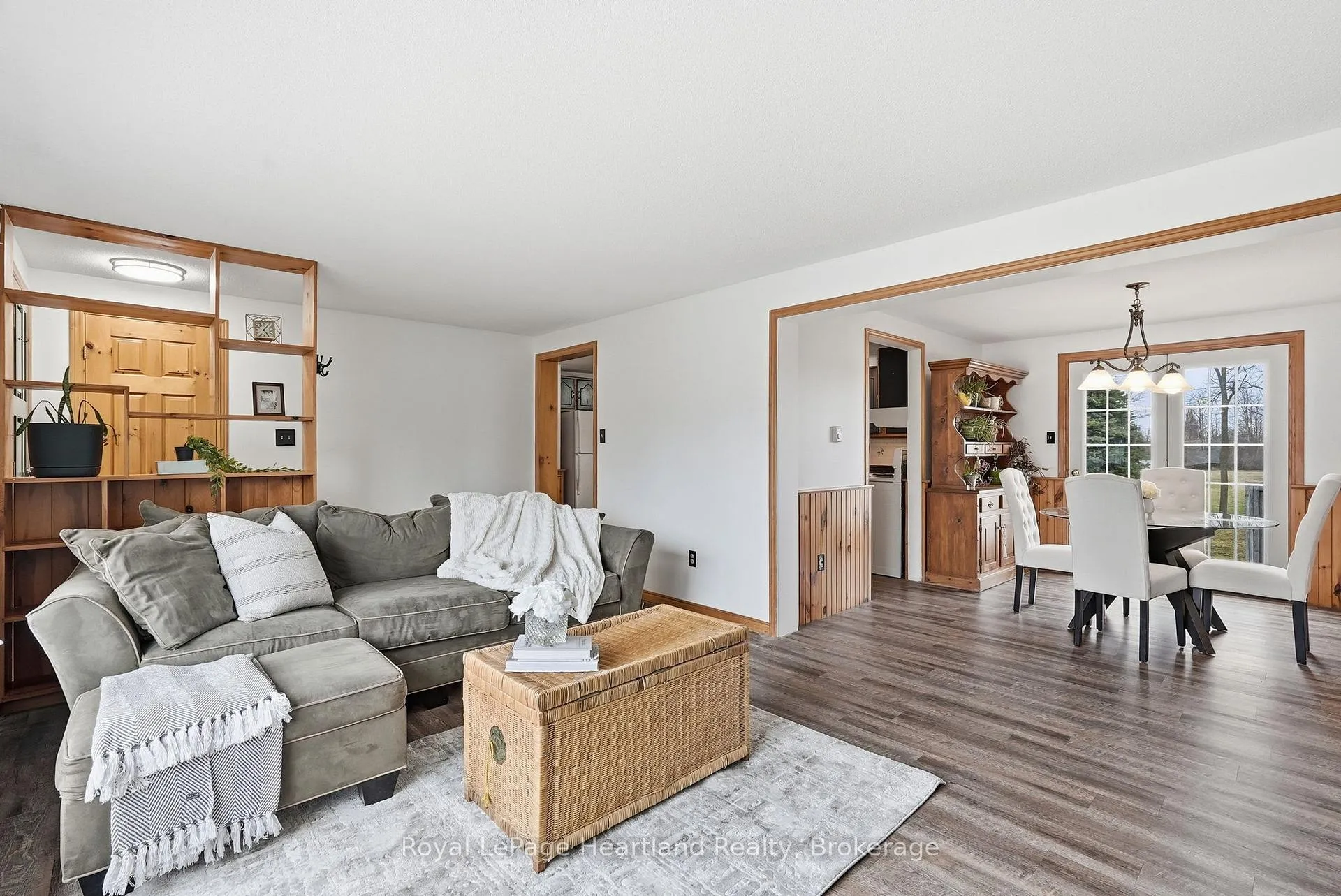 Photo 12 of 284 Manor Road, North Huron, Wingham — HOMEH