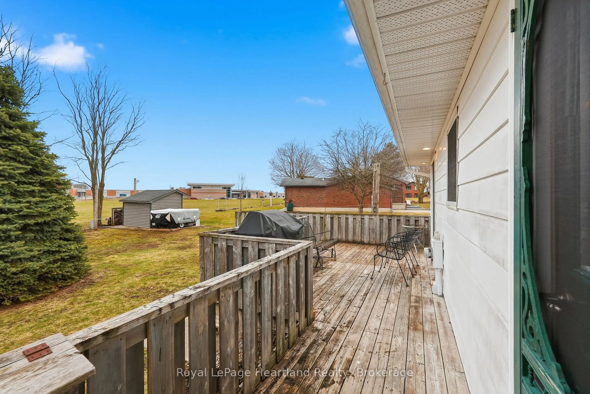 Photo 33 of 284 Manor Road, North Huron, Wingham — HOMEH